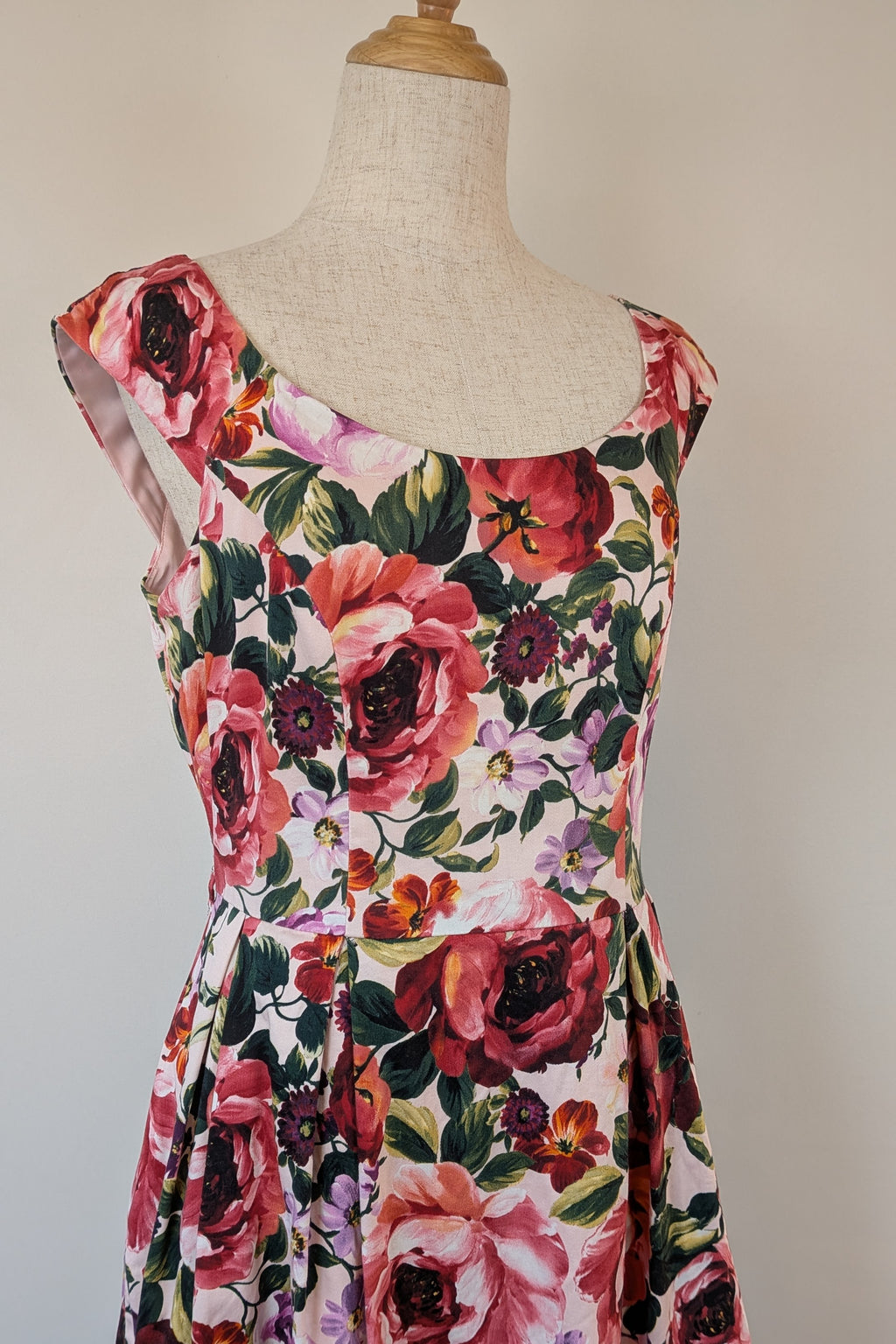 Review Fruits of the Forest Dress Size 10