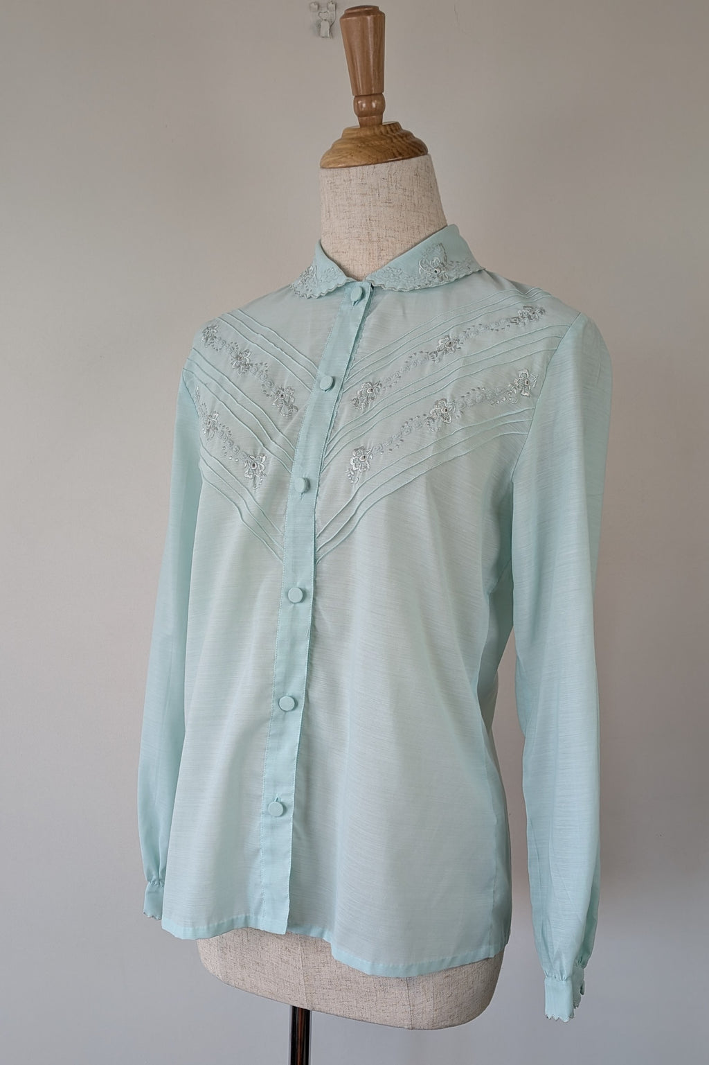 Vintage 70s Robert Lin International Blue Embroidered Blouse Size 10