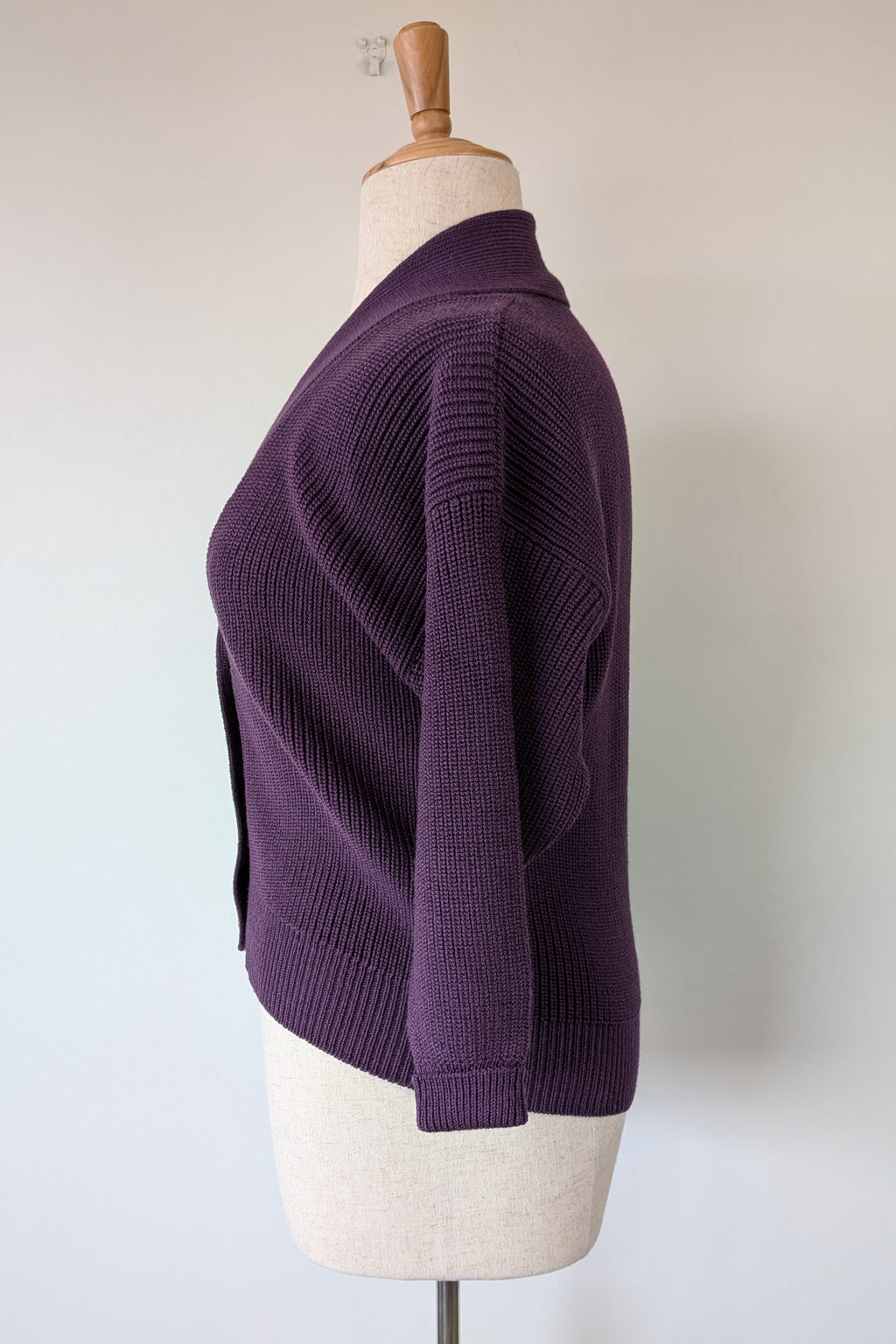 Vintage 80s Casaveen Pure New Wool Purple Cardigan (Made in Tasmania) Size 14