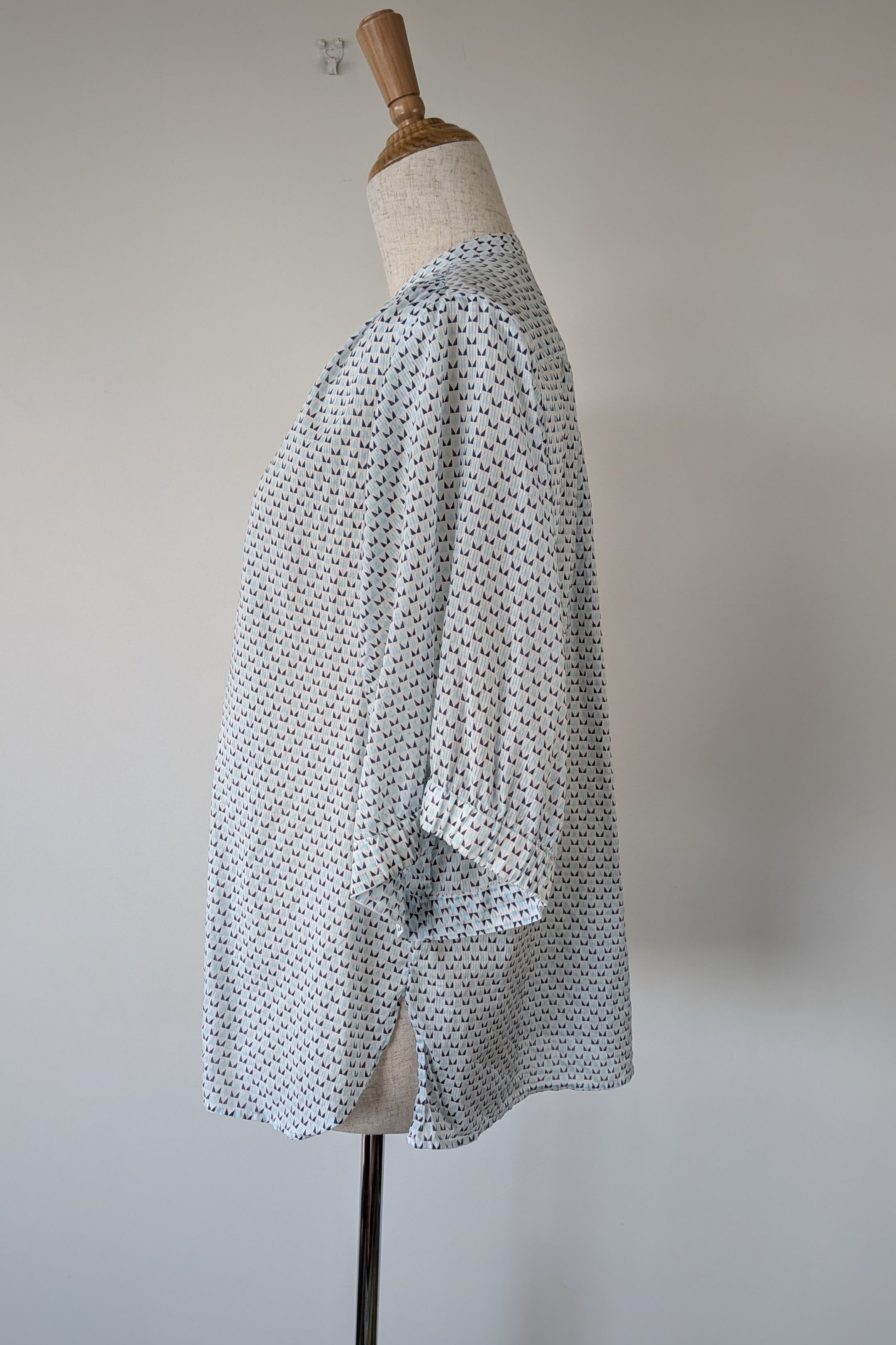 Country Road Blue Geometric Cotton Puff Sleeve Shirt Size S