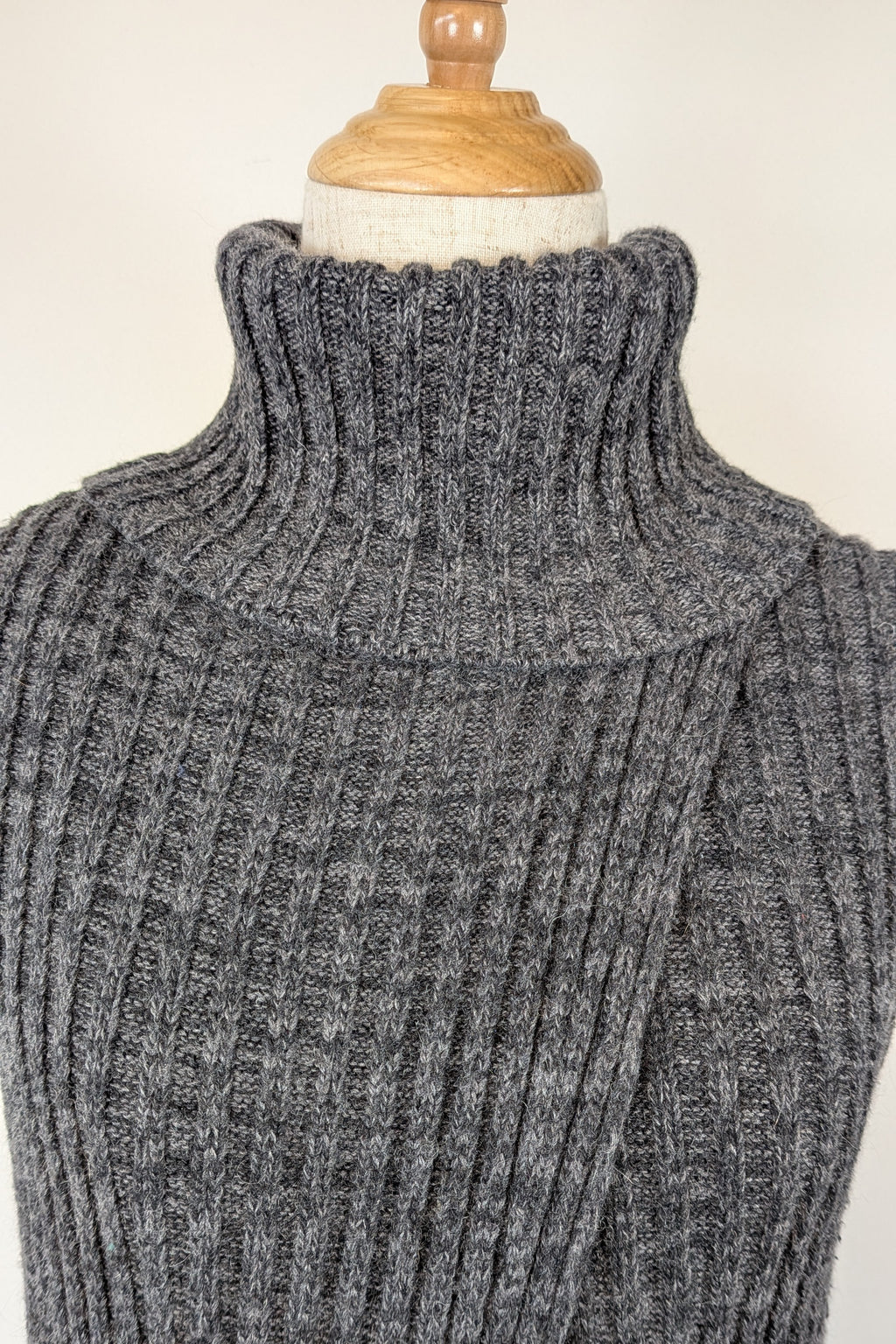 Country Road Grey Wool Cashmere Blend Rib Knit Sleeveless Turtleneck Jumper Size XS