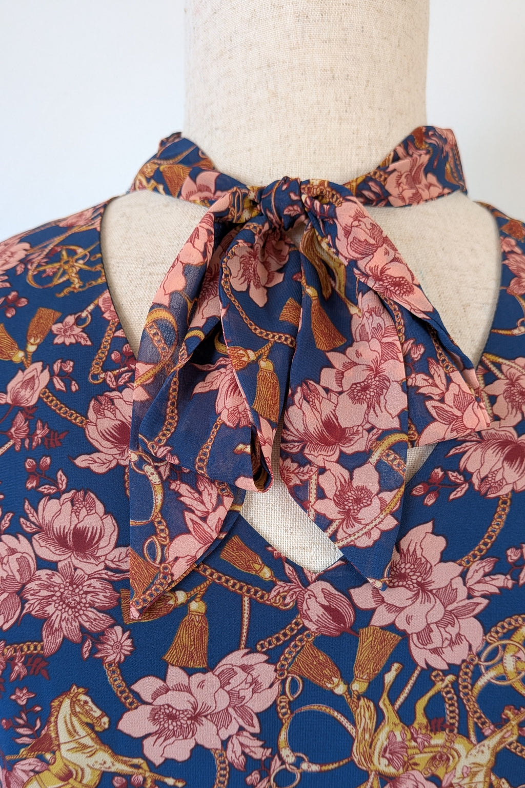 Modcloth Apogee of Elegance Floral & Horse Print Dress Size 22