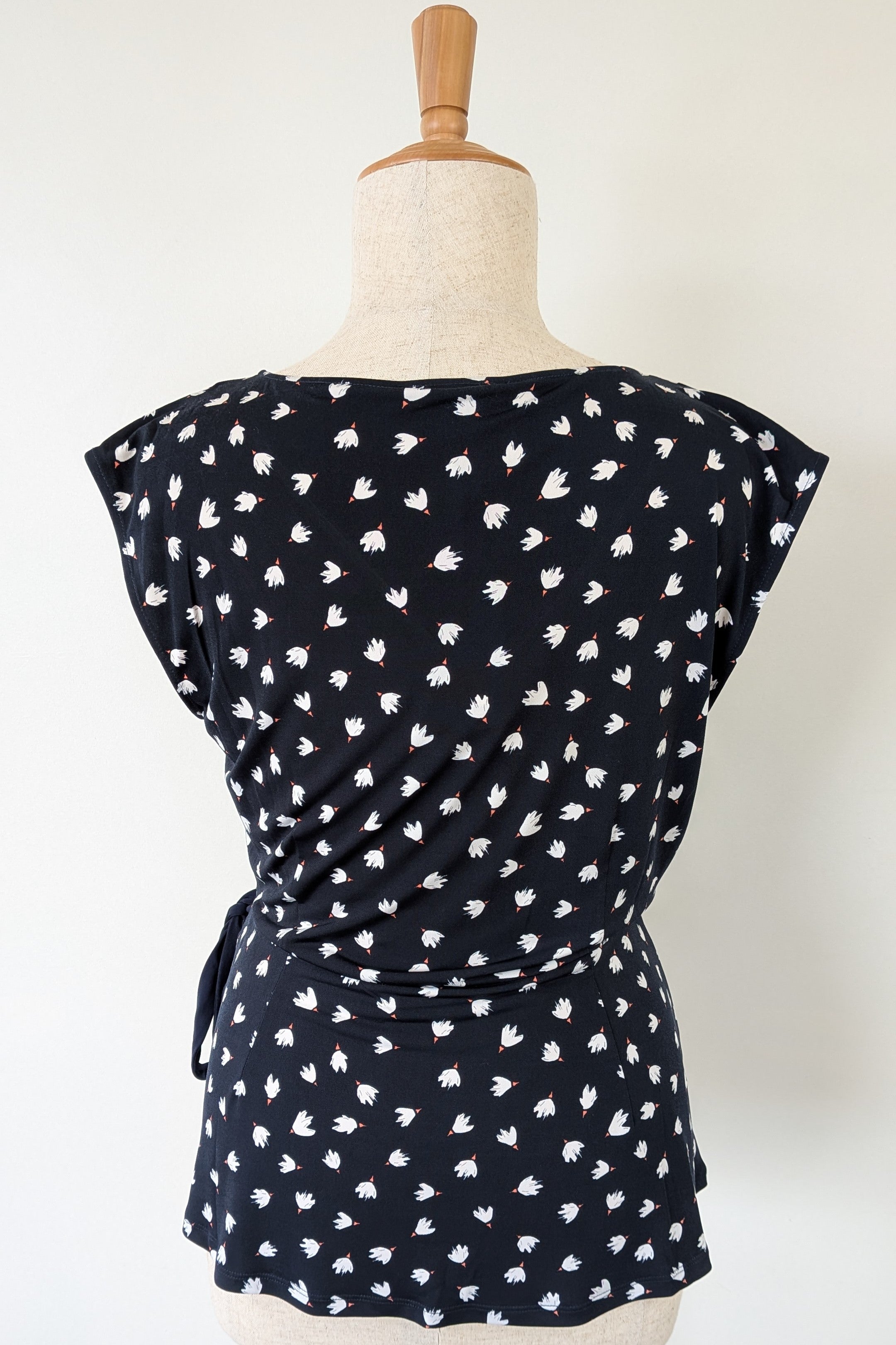 Basque Midnight Wrap Top Size 16 Brand New With Tags RRP $59.95