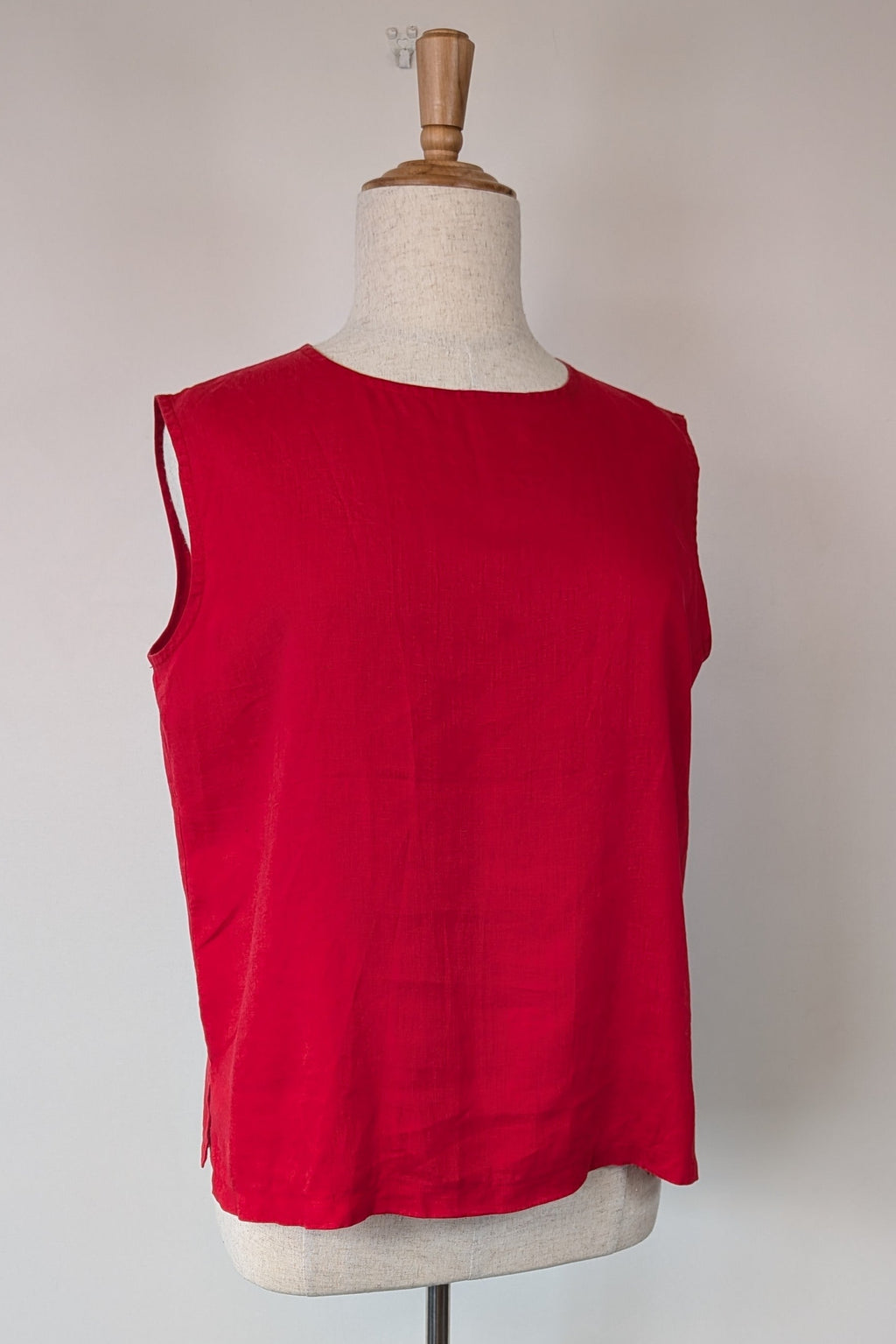Vintage 90s Motto Red Sleeveless 100% Linen Shirt Size 16
