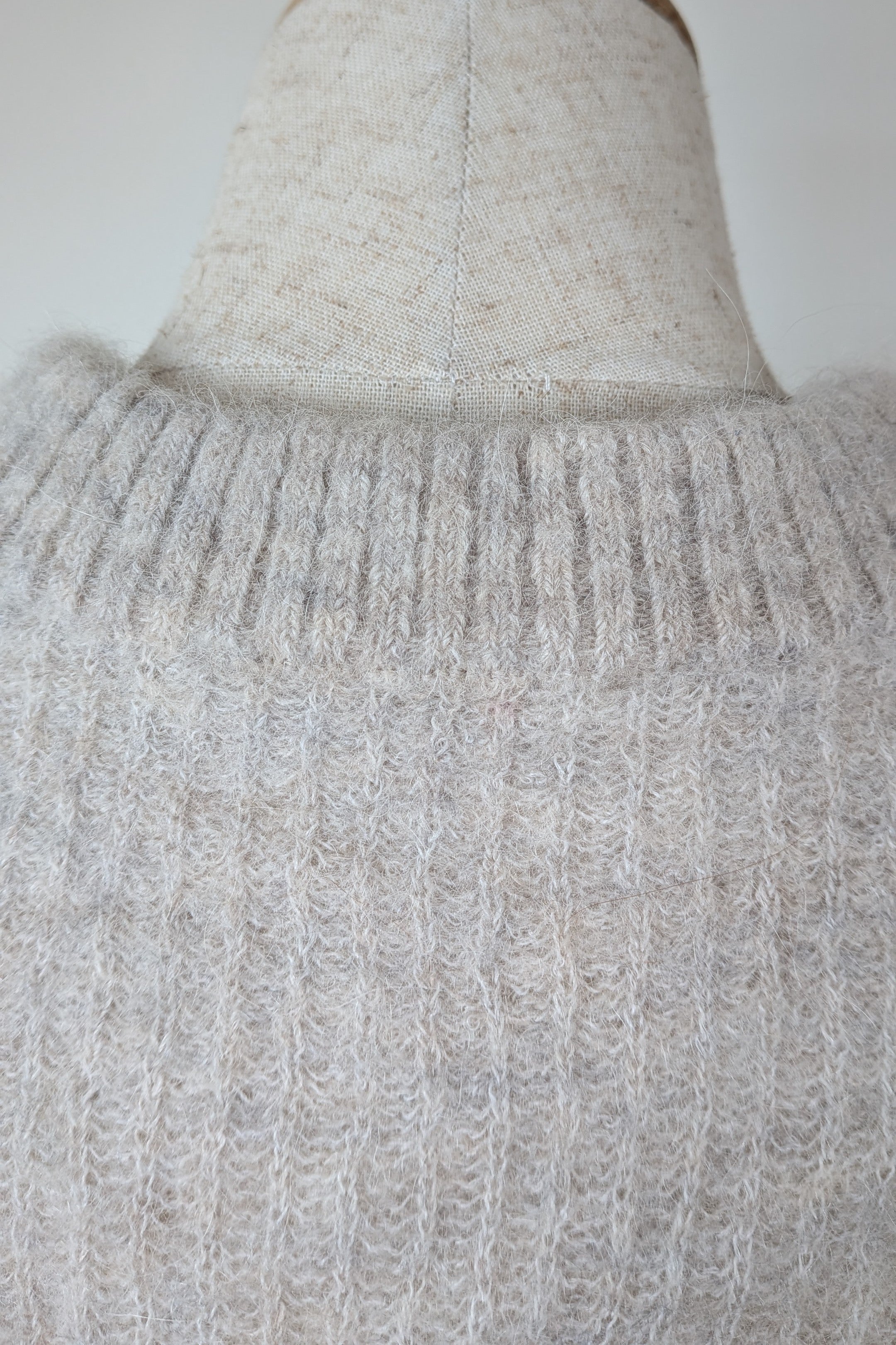 Everlane The Cocoon Crew in Alpaca Almond Jumper Size S