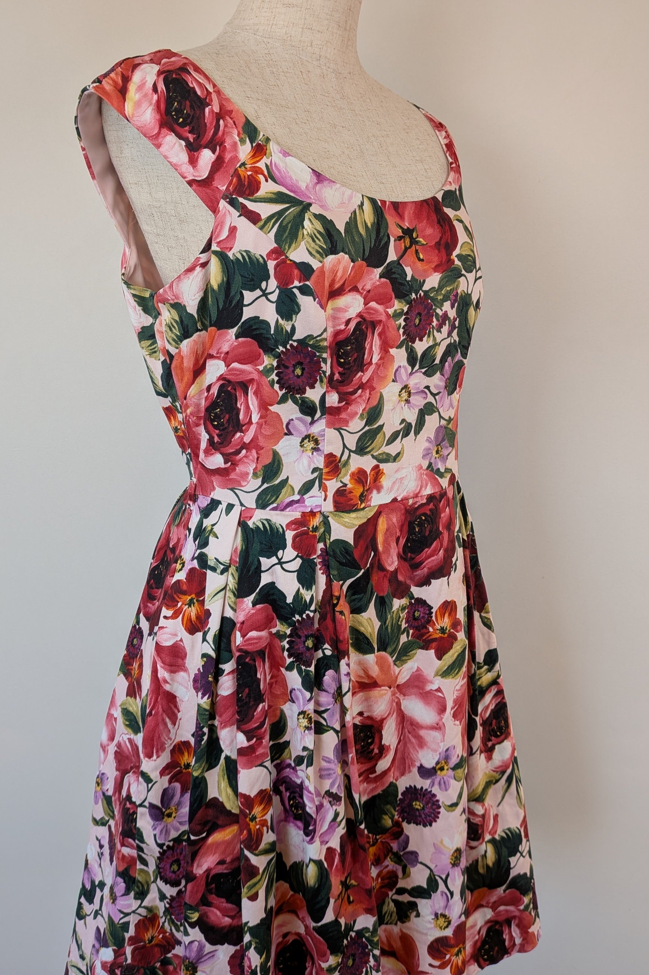 Review Fruits of the Forest Dress Size 10