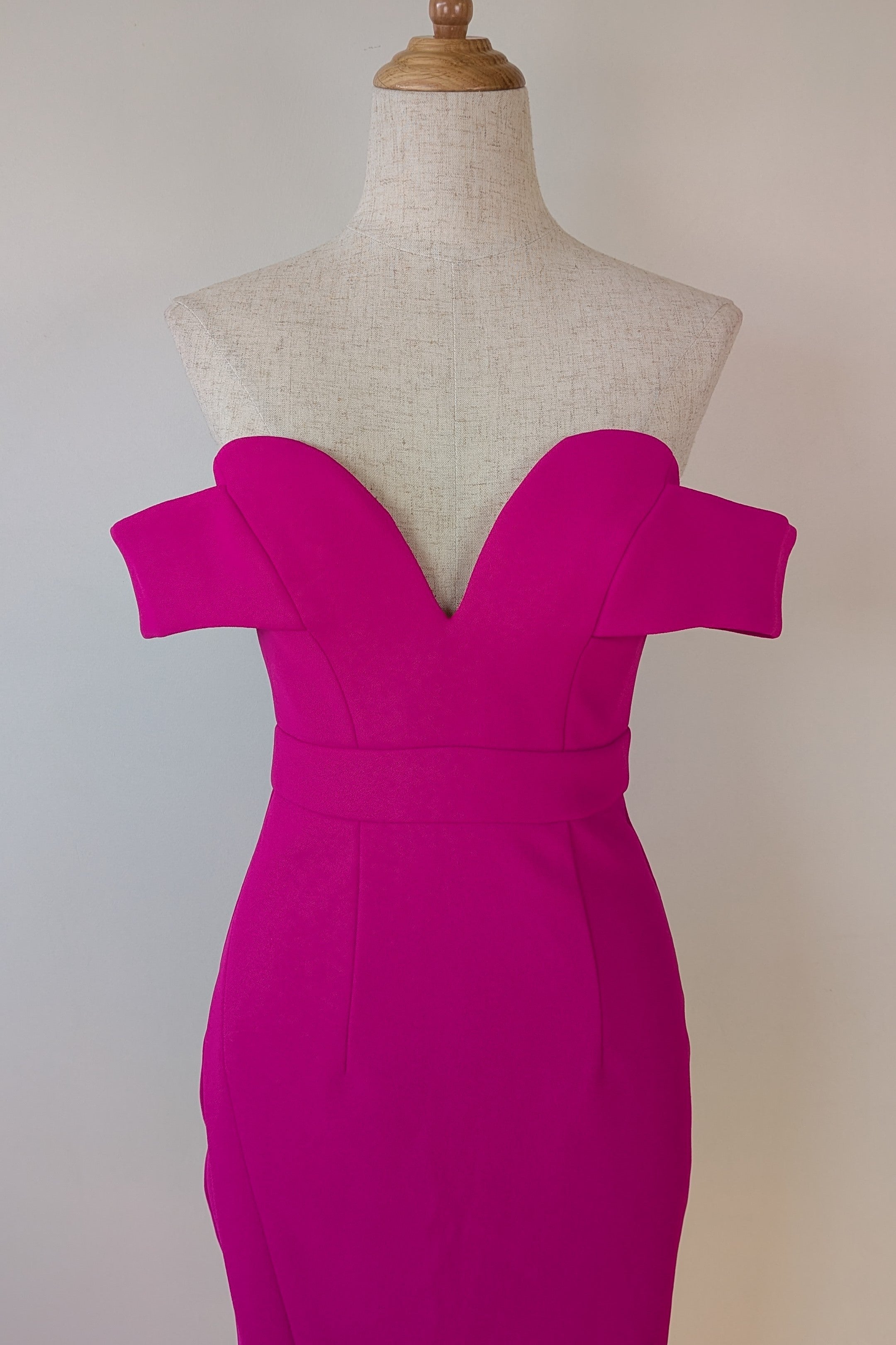 Sheike Pink Diva Dress Size 6 Brand New With Tags RRP $169.95
