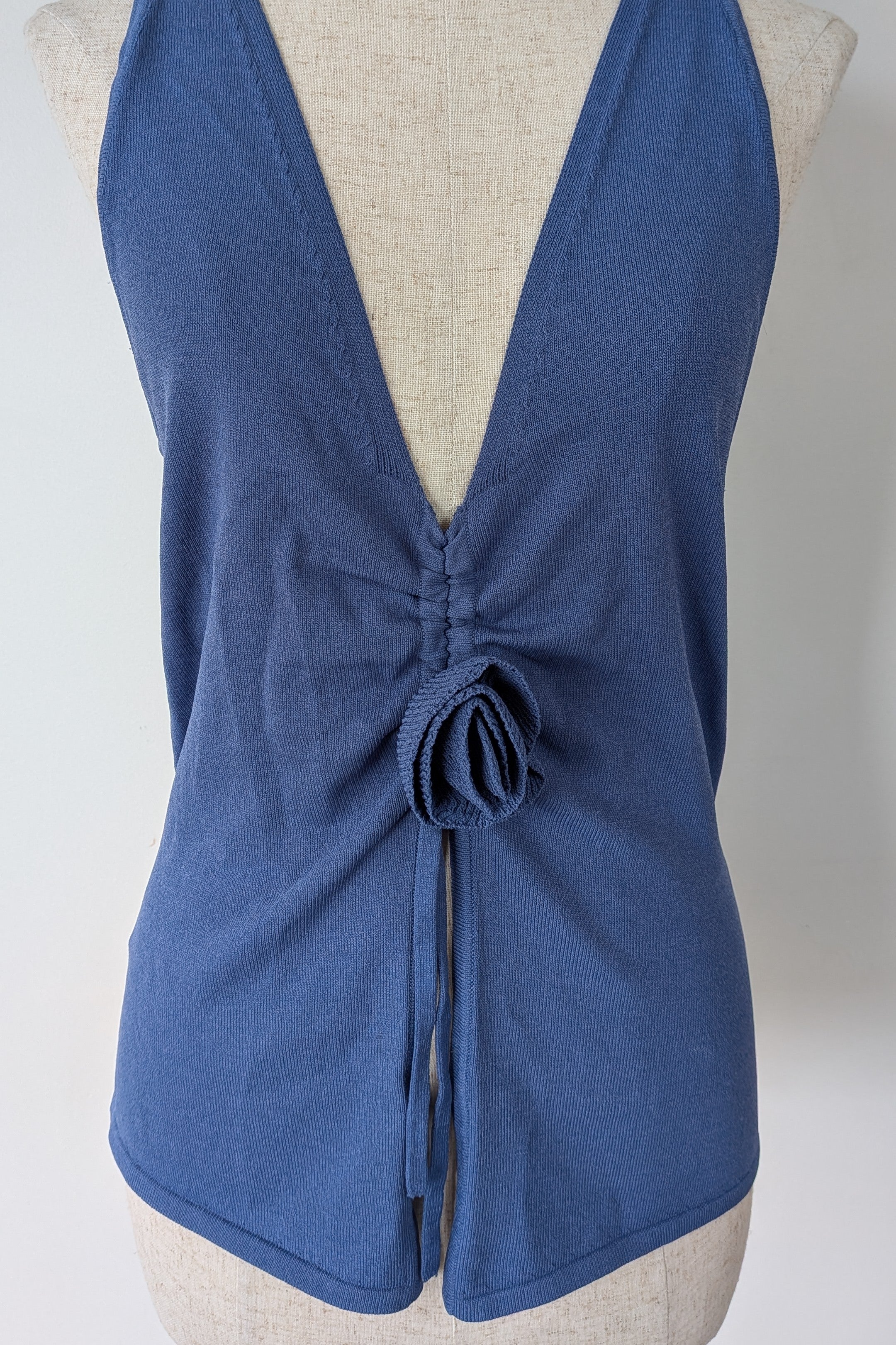 Beyond Her Lillian Rosette Top in Dusty Blue Size 10 Brand New With Tags RRP $79.95