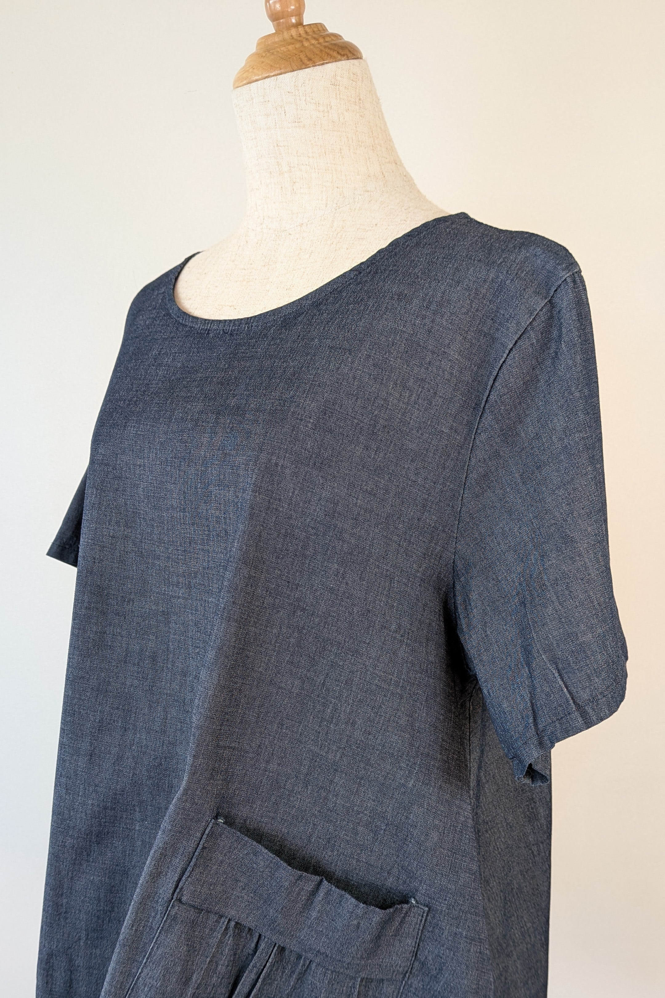 158C Blue Denim Cotton Blend Top in One Size