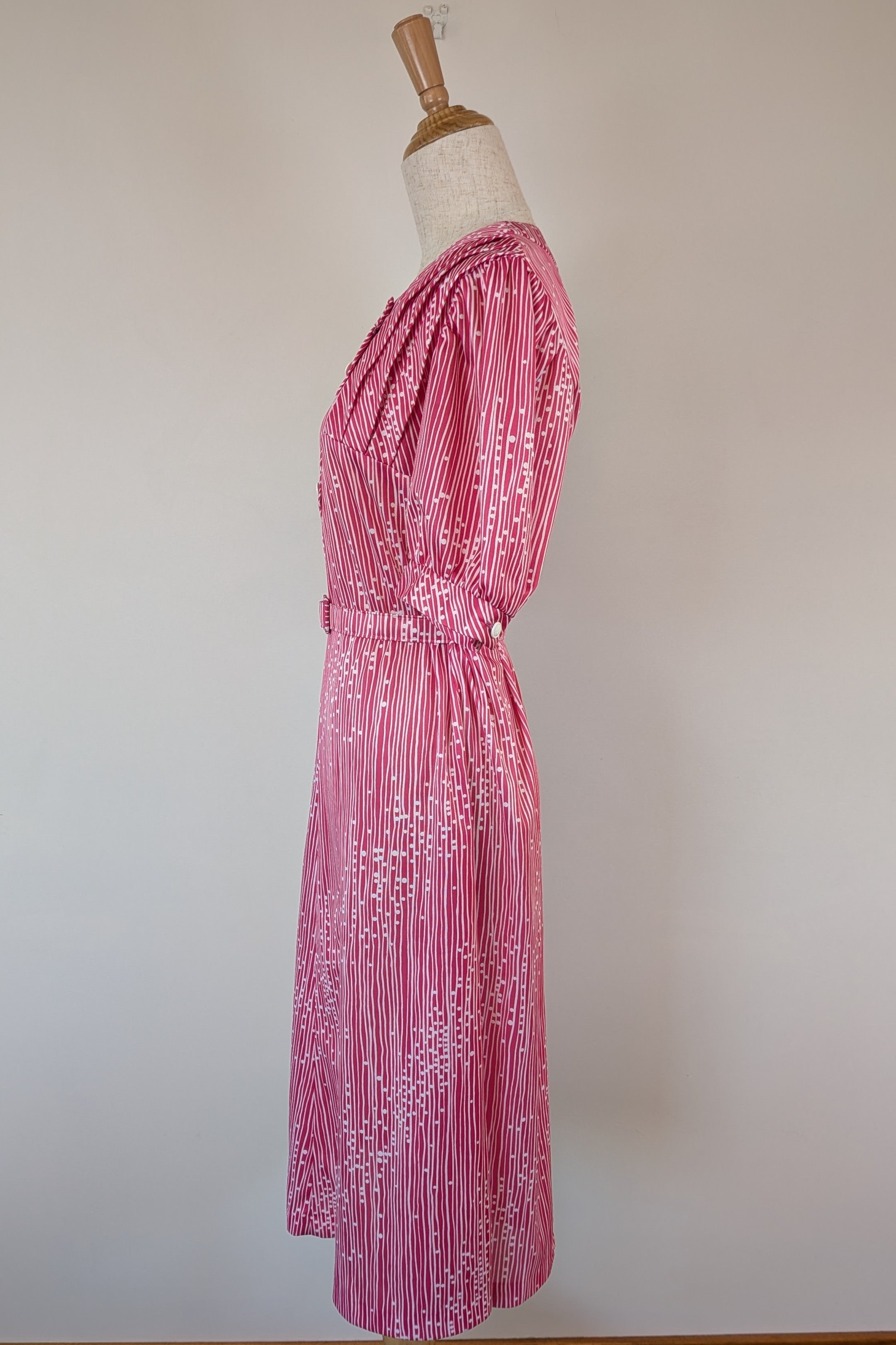 Vintage 80s Debra Fashions Melbourne Pink & White Abstract Pattern Shirtwaister Dress Size 10/12