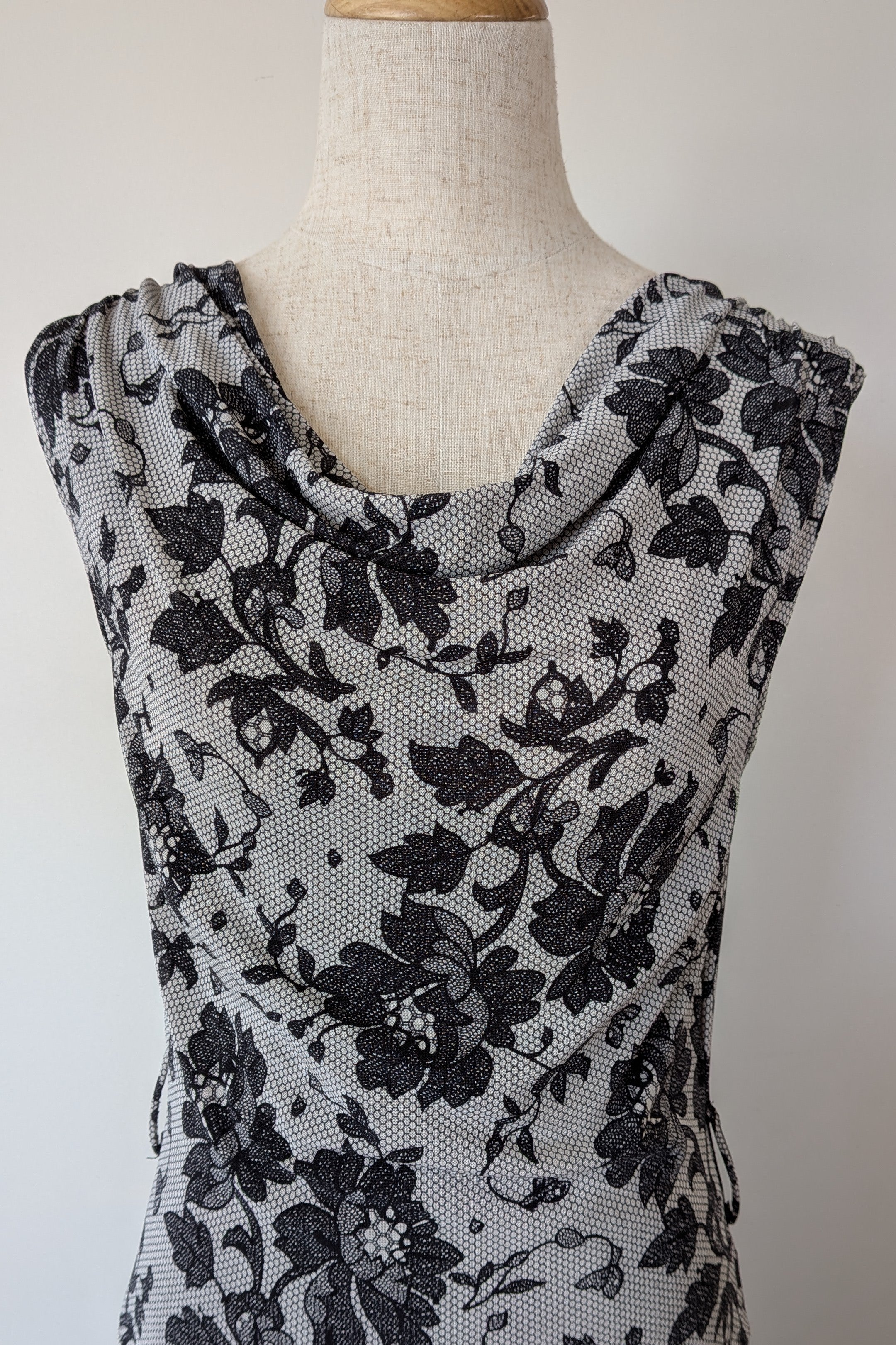 Vintage Y2K Tea Berry Floral Lace Cowl Neck Dress Size 8/10