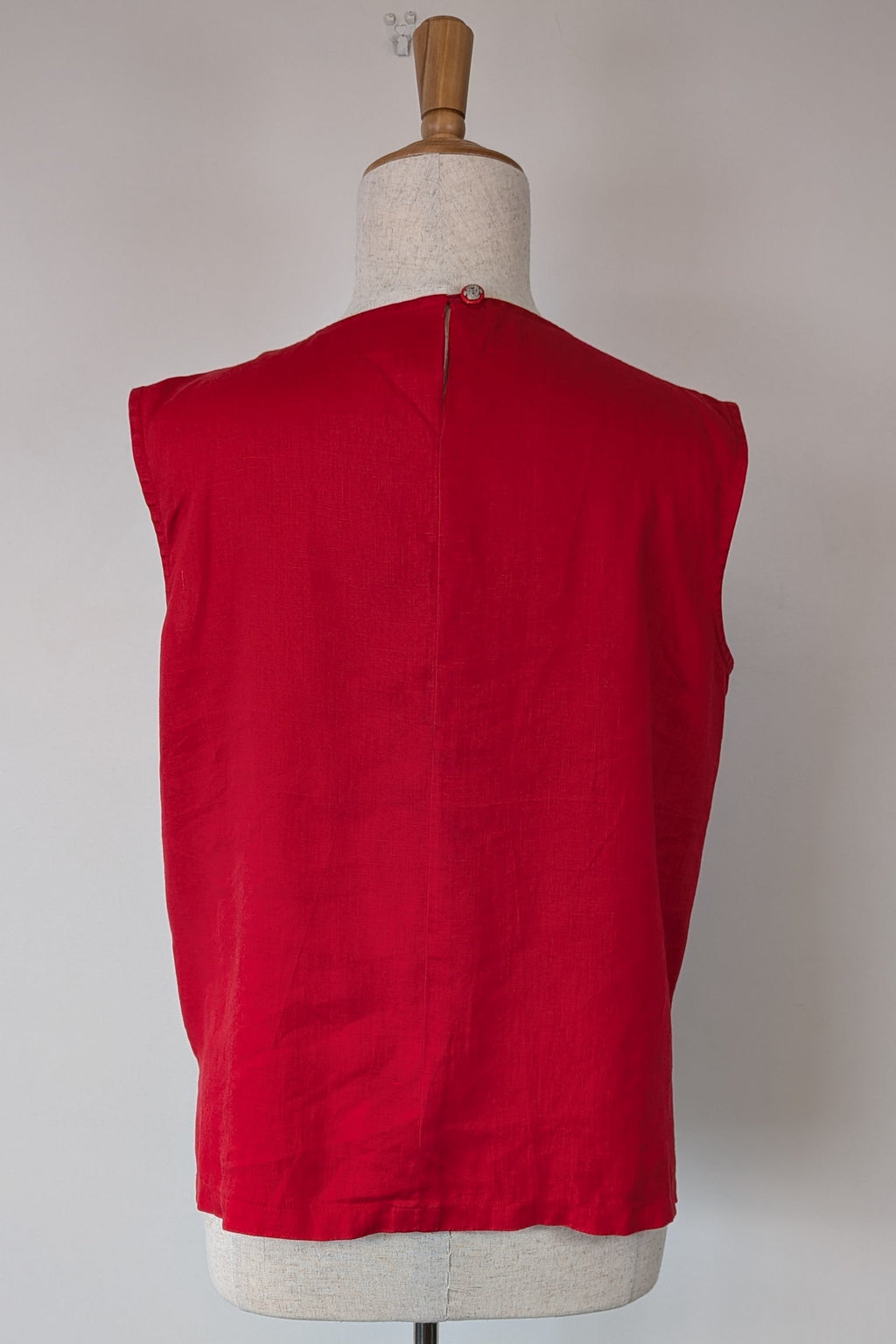 Vintage 90s Motto Red Sleeveless 100% Linen Shirt Size 16