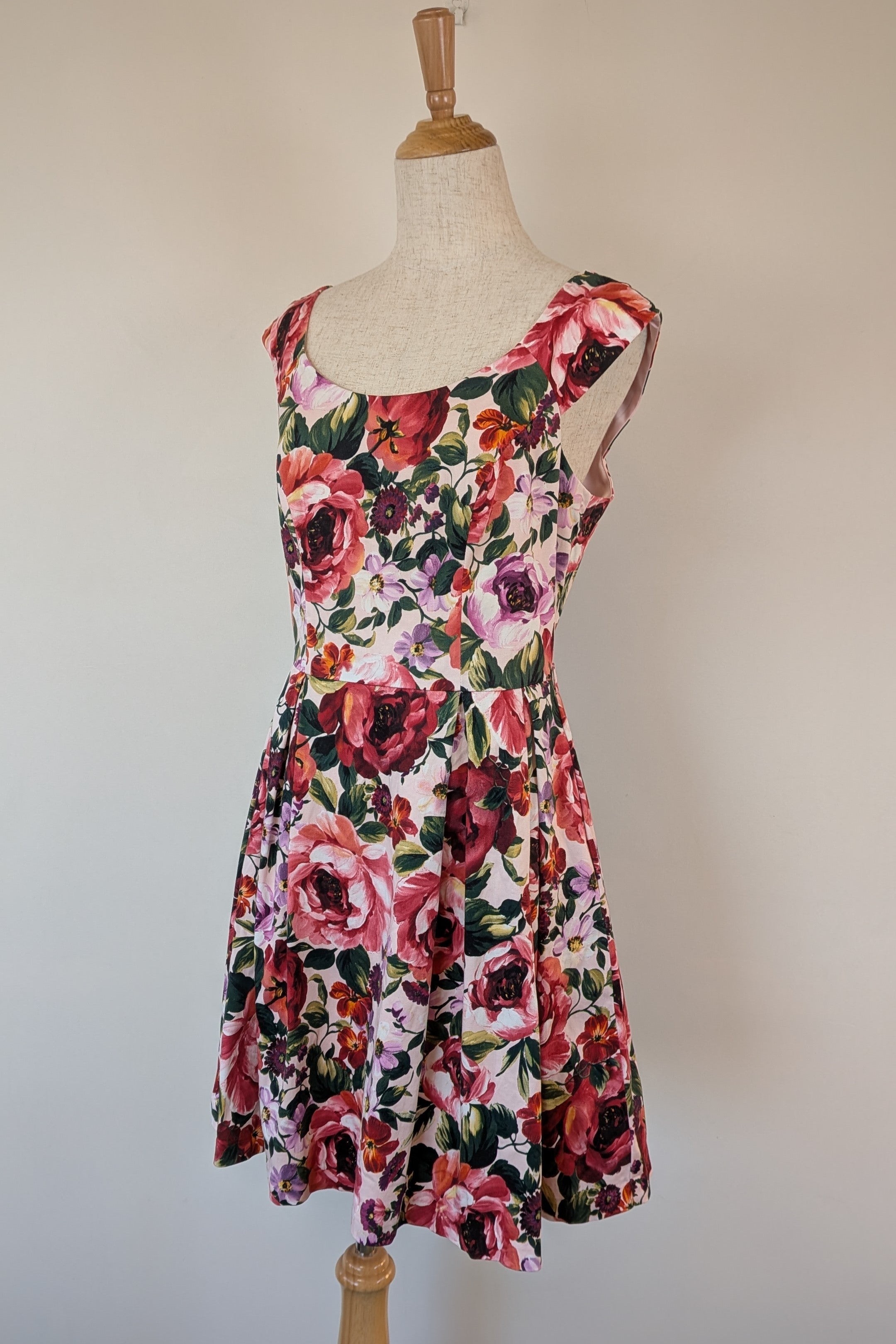 Review Fruits of the Forest Dress Size 10
