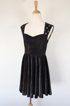 Quirky Circus Black Velvet Sweetheart Skater Dress Size 10
