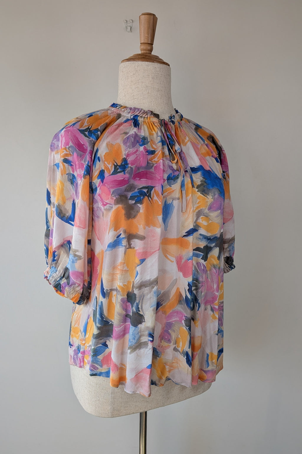 Blue Illusion Painterly Floral Print Peasant Shirt Size L