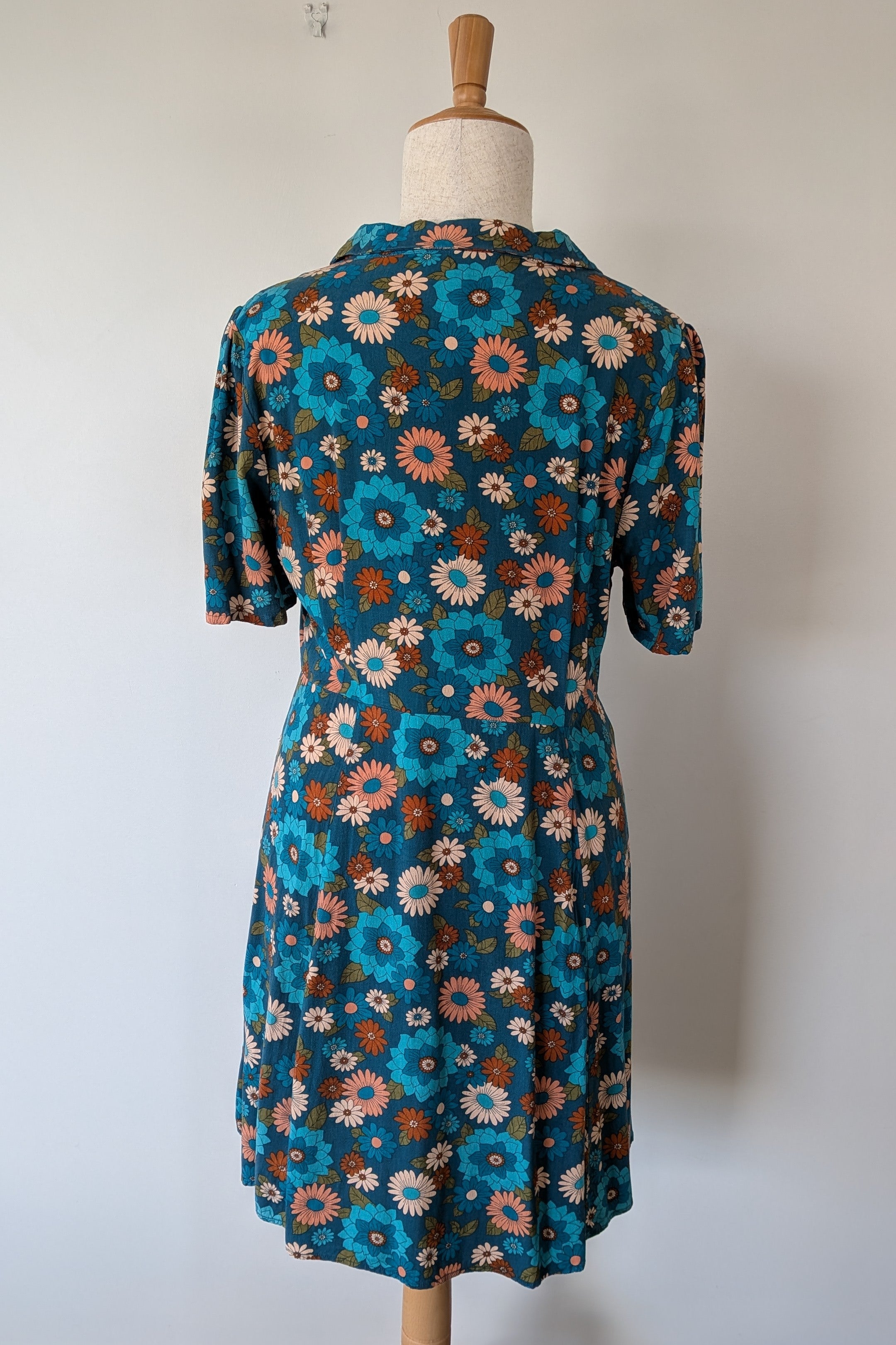 Princess Highway Lindy 70s Floral Mini Dress Size 18