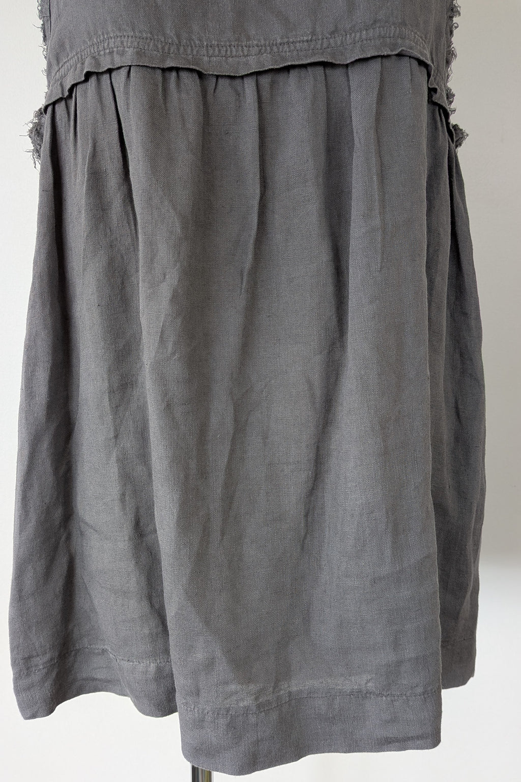 Montaigne Grey Pur Frayed Singlet Top in Linen Size S
