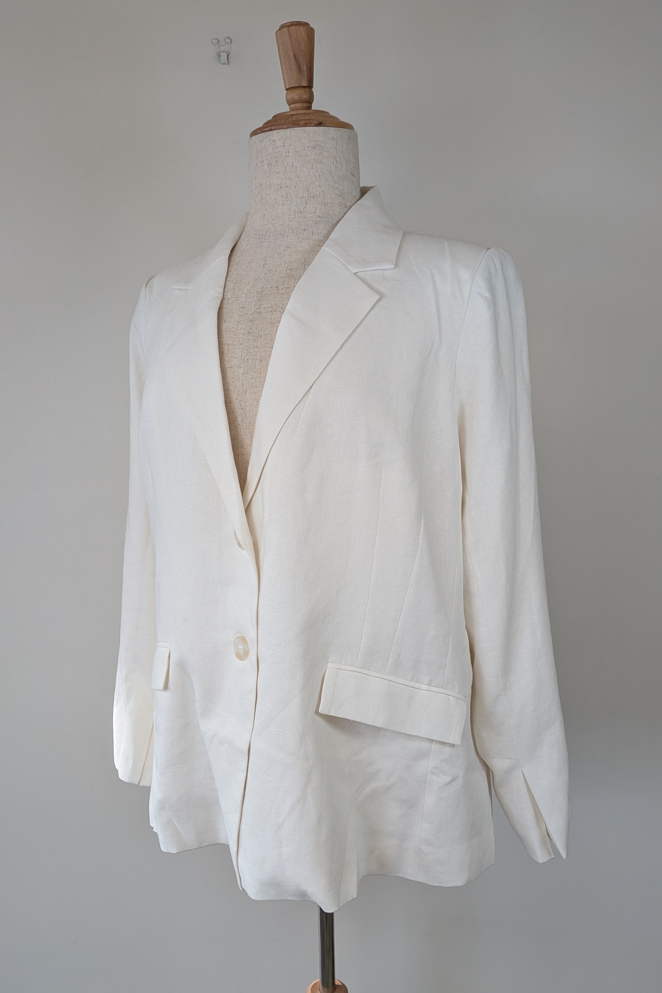 City Chic Sylvie Ivory Linen Blazer Size S Brand New With Tags RRP $139.95