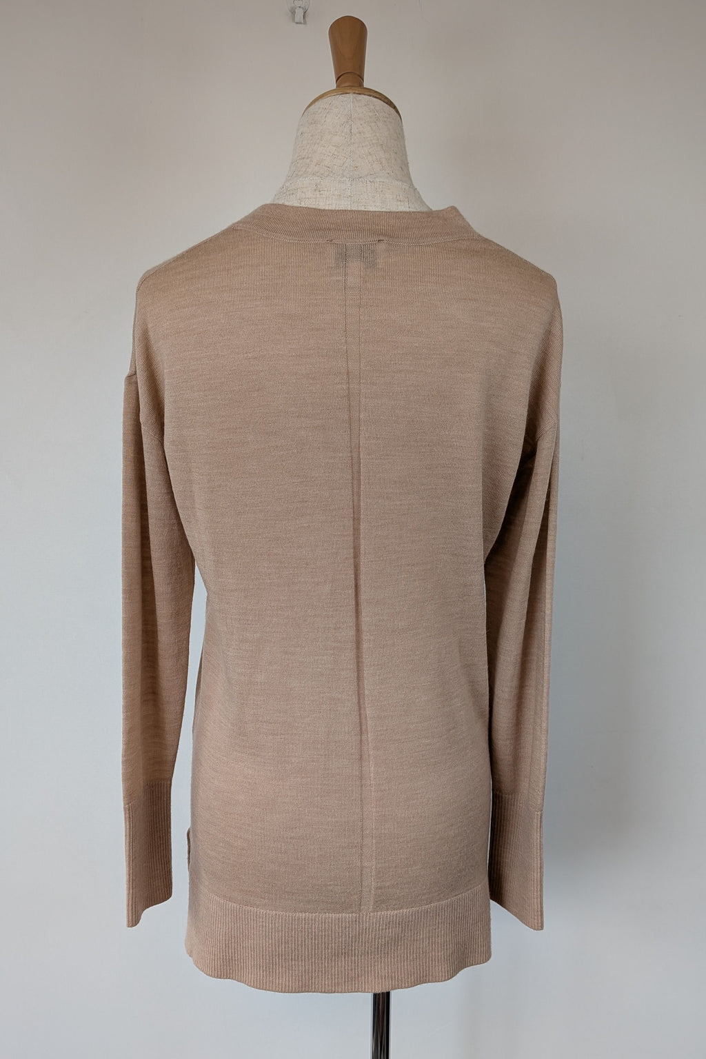 Witchery 100% Merino Wool Champagne Sequin Bead Detail Jumper Size XS