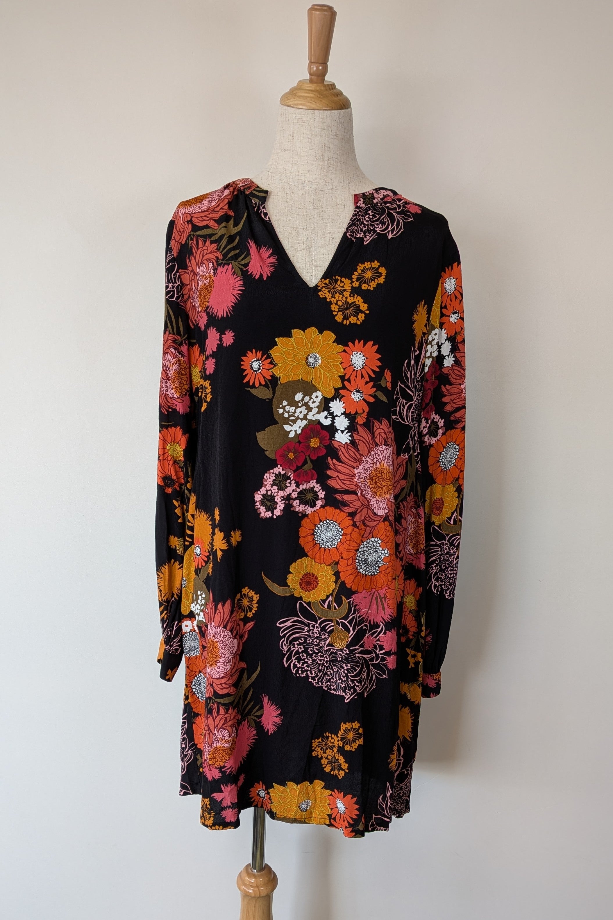 New Look 70s Floral Dress Size 14 Brand New With Tags
