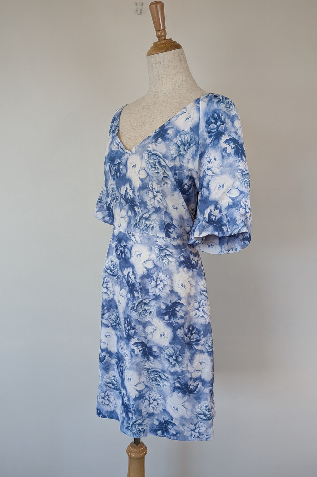 Tokito Blue & White Floral Puff Sleeve Dress Size 10