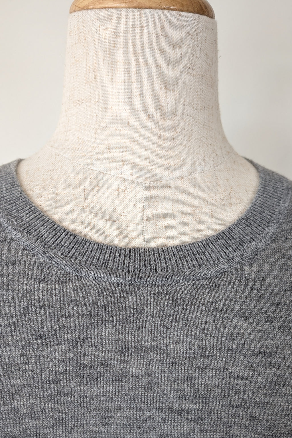 Country Road Grey Merino Wool & Silk Asymmetric Long Knit Top Size XXS