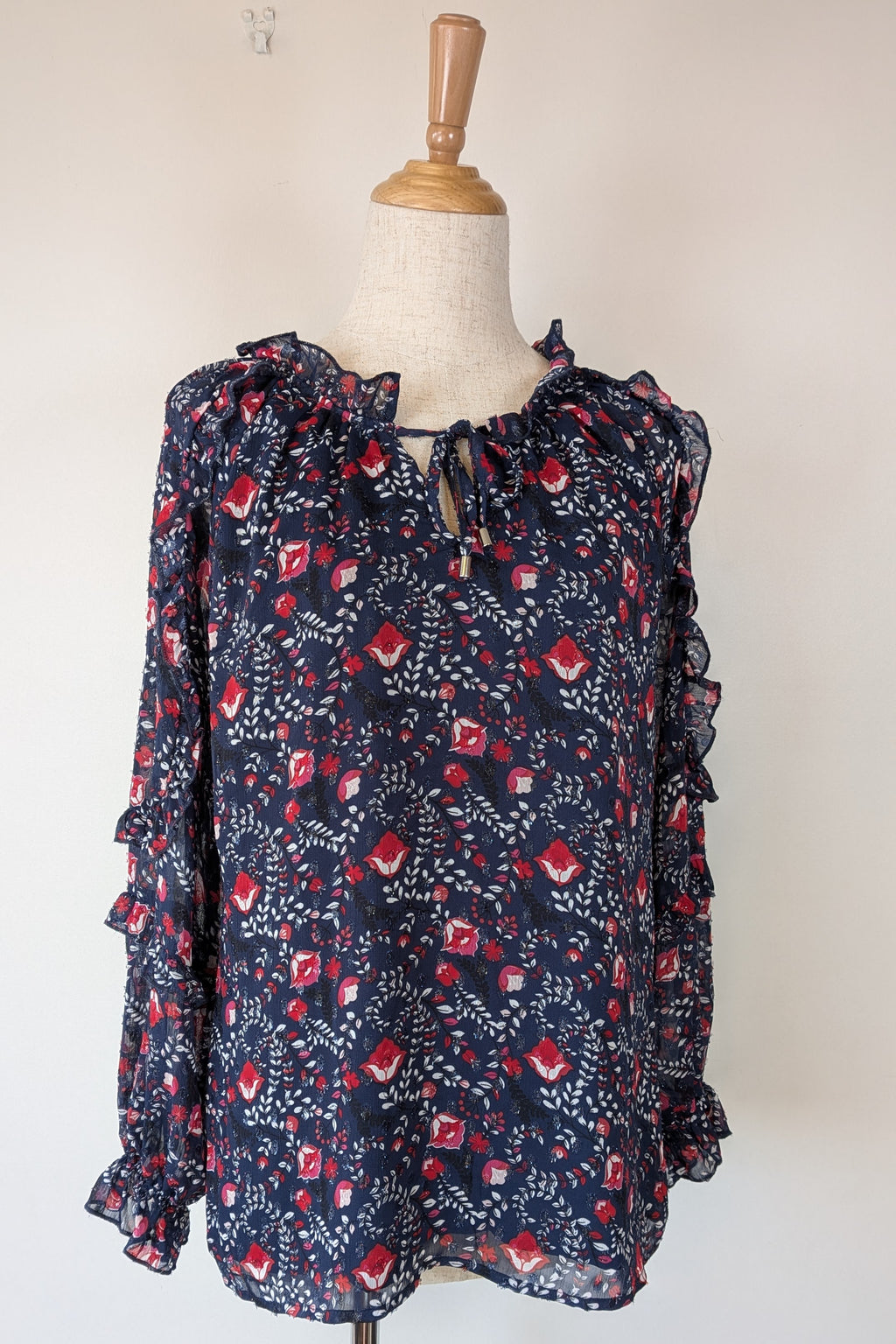 Liz Jordan Designer Collection Frill Trim Lurex Printed Top in Midnight Size 8 BNWT RRP $139.99