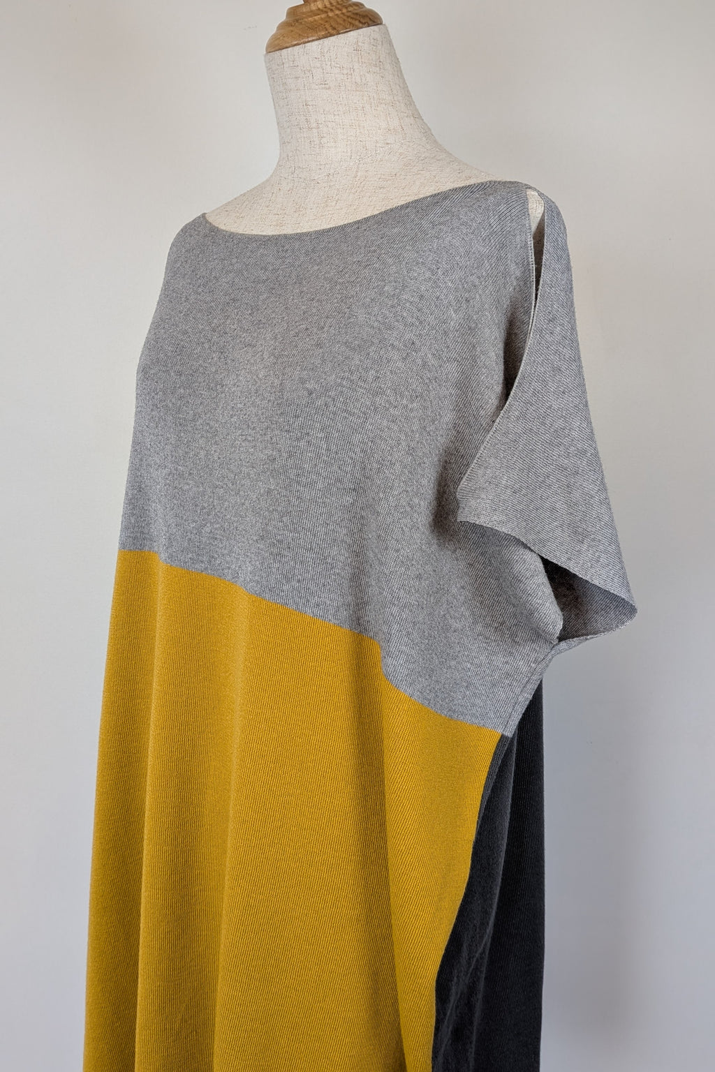 Uimi Colour Block Egyptian Cotton & Cashmere Knit Dress Size S-M