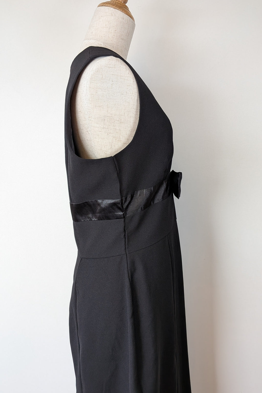 Vintage Y2K Crossroads Sleeveless Black Bow Cocktail Dress Size 12/14