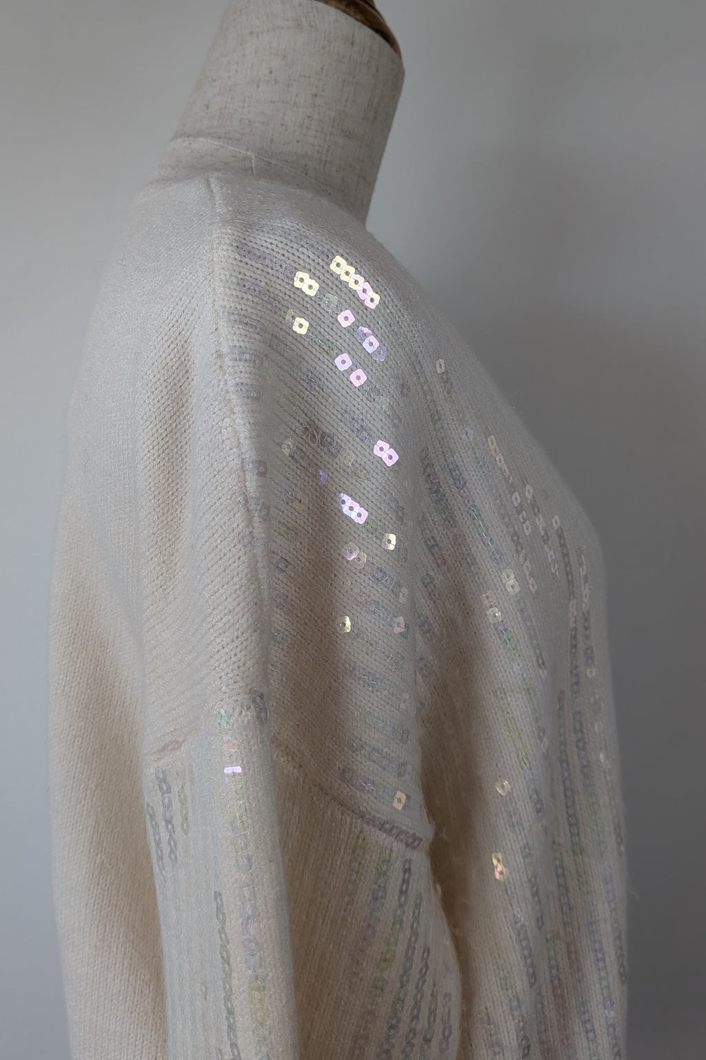 Vine Apparel White Wool Blend Iridescent Sequin Jumper Size M/L