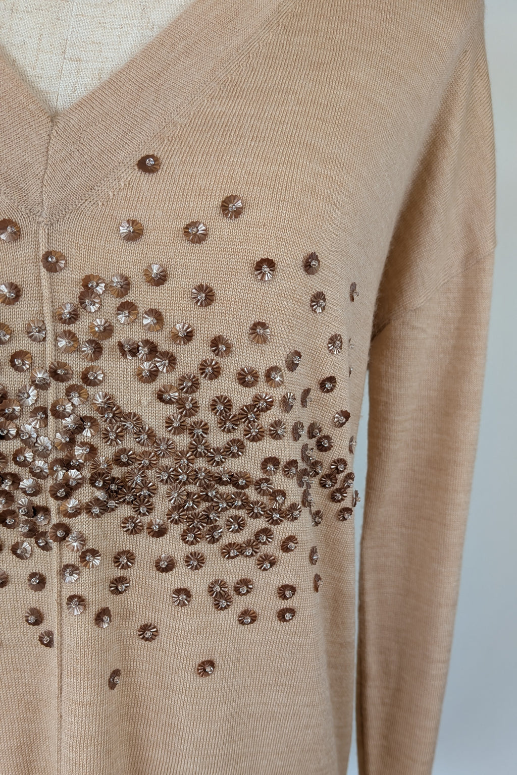 Witchery 100% Merino Wool Champagne Sequin Bead Detail Jumper Size XS