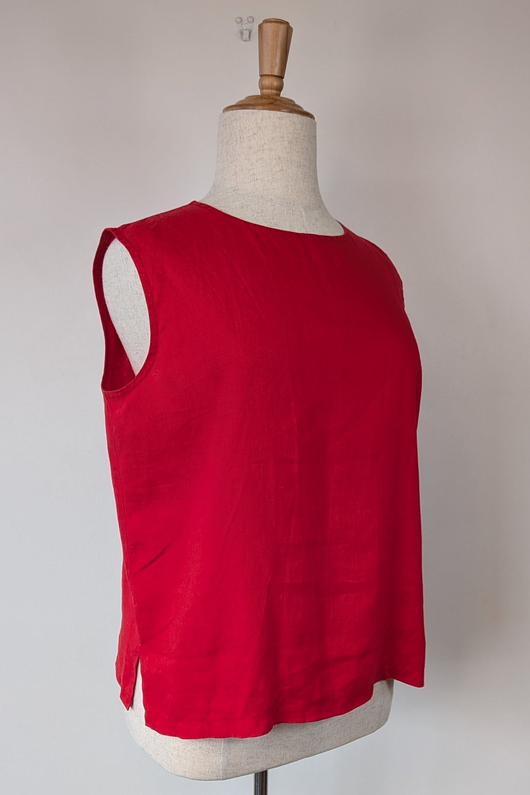 Vintage 90s Motto Red Sleeveless 100% Linen Shirt Size 16