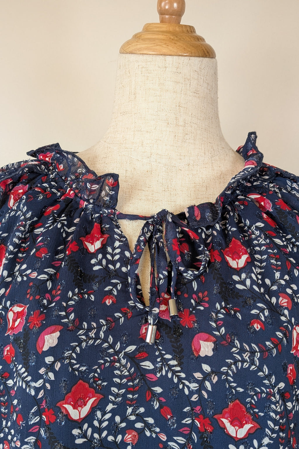 Liz Jordan Designer Collection Frill Trim Lurex Printed Top in Midnight Size 8 BNWT RRP $139.99