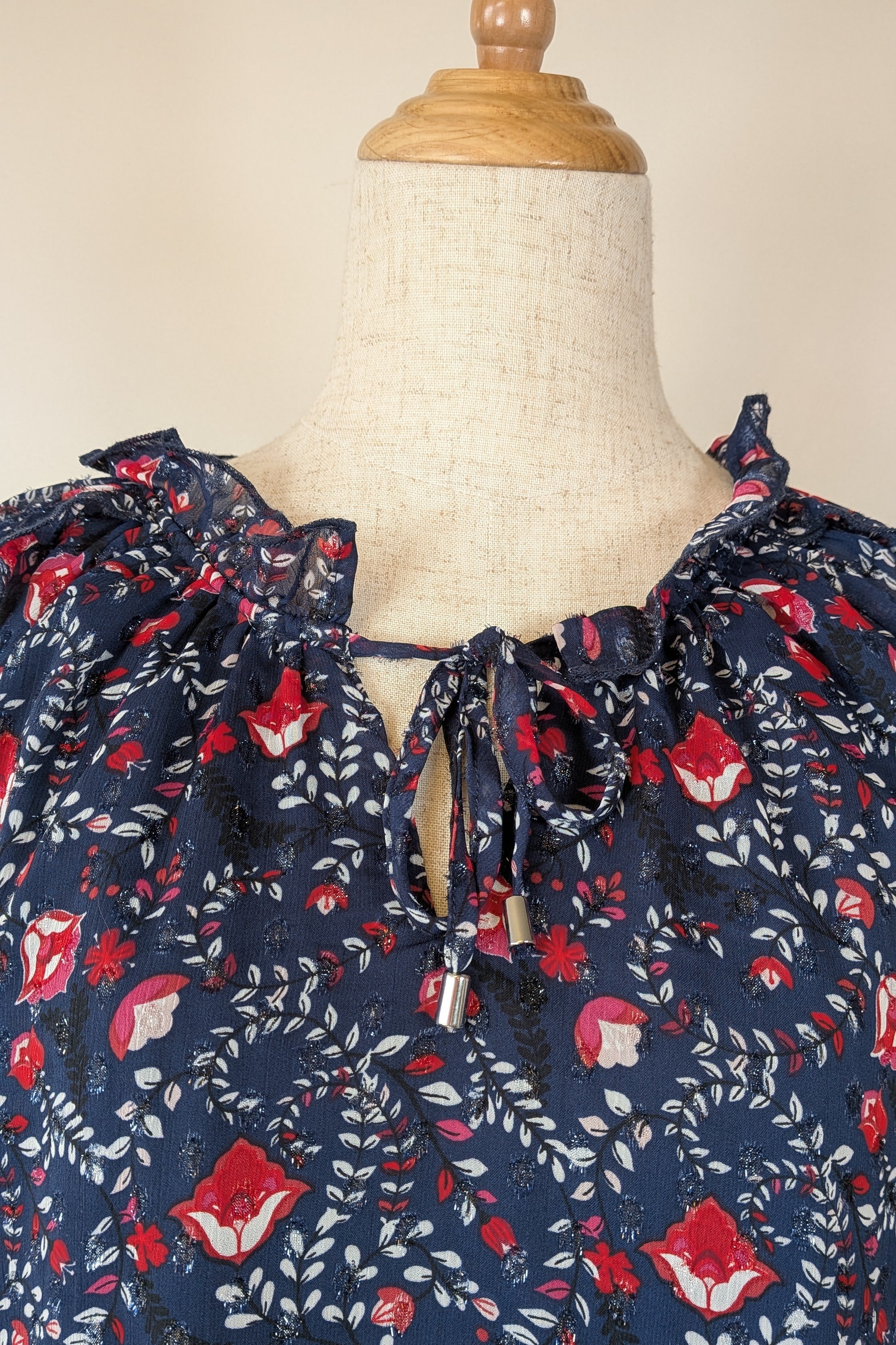 Liz Jordan Frill Trim Lurex Printed Top in Midnight Size 8 Brand New With Tags RRP $139.99
