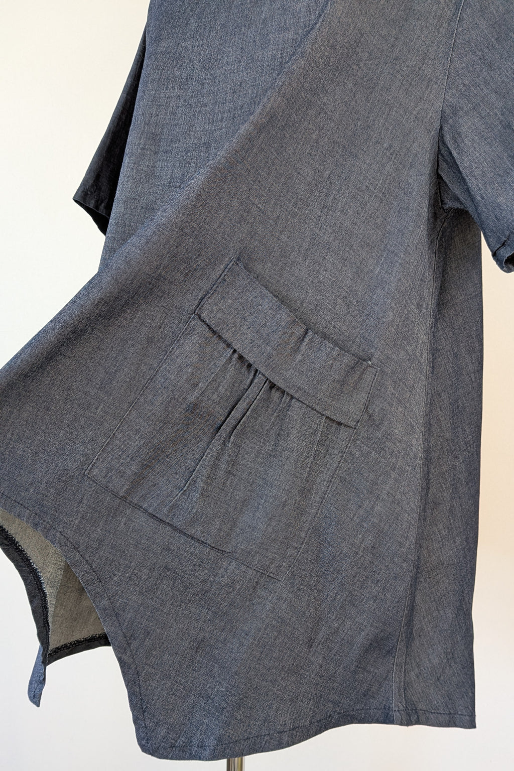 158C Blue Denim Cotton Blend Top in One Size