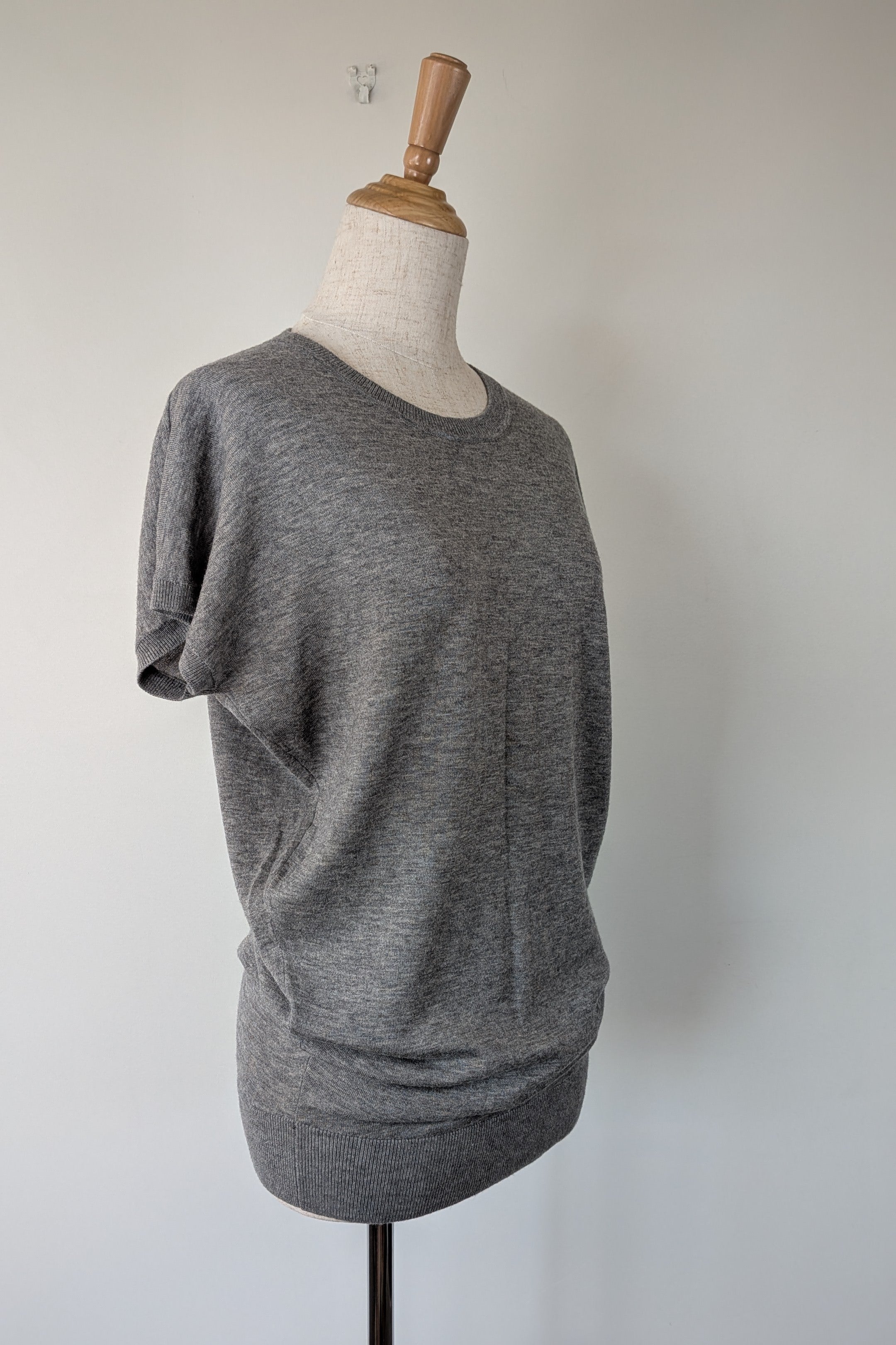 Country Road Grey Merino Wool & Silk Asymmetric Long Knit Top Size XXS