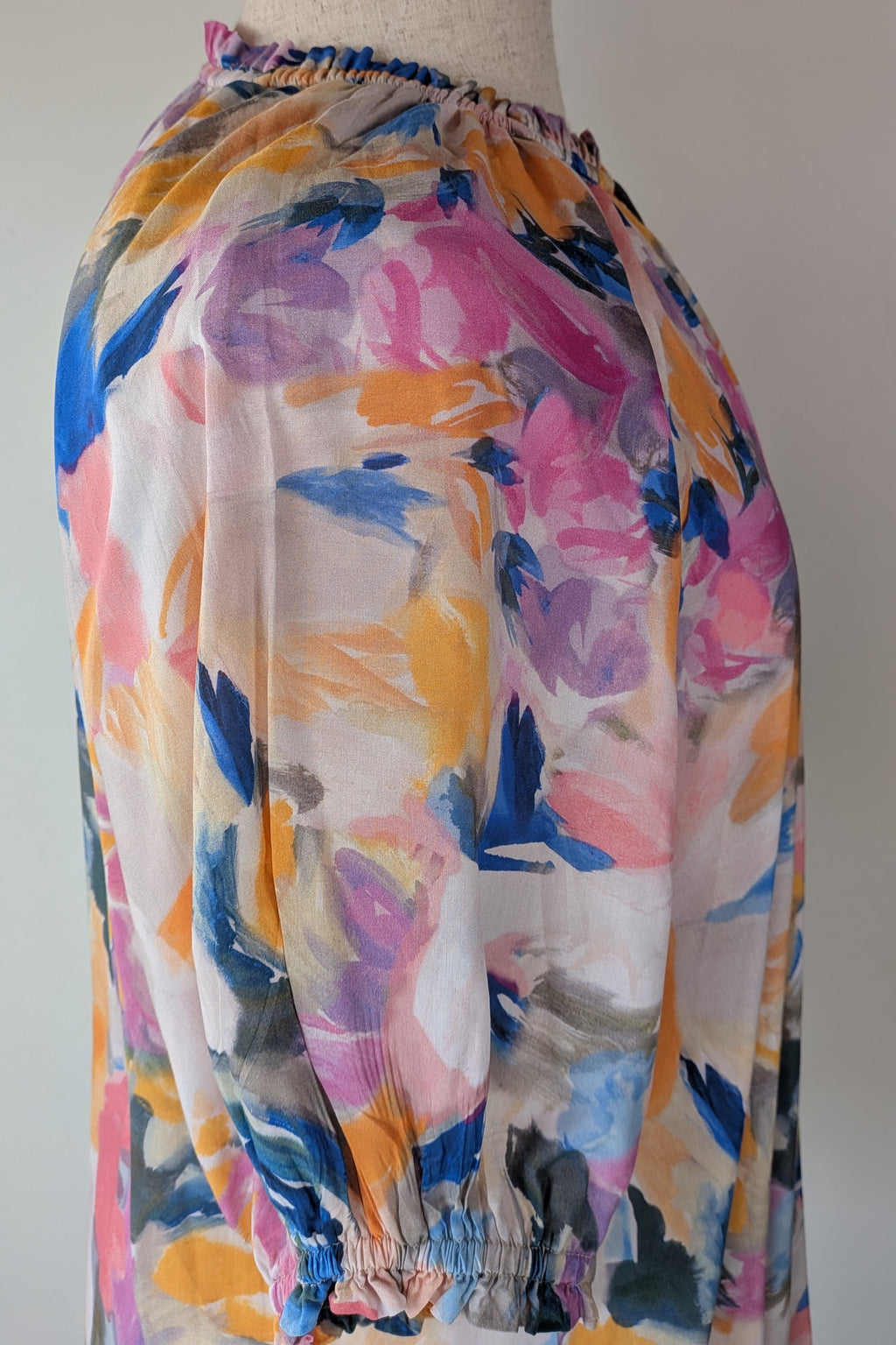 Blue Illusion Painterly Floral Print Peasant Shirt Size L