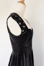 Quirky Circus Black Velvet Sweetheart Skater Dress Size 10