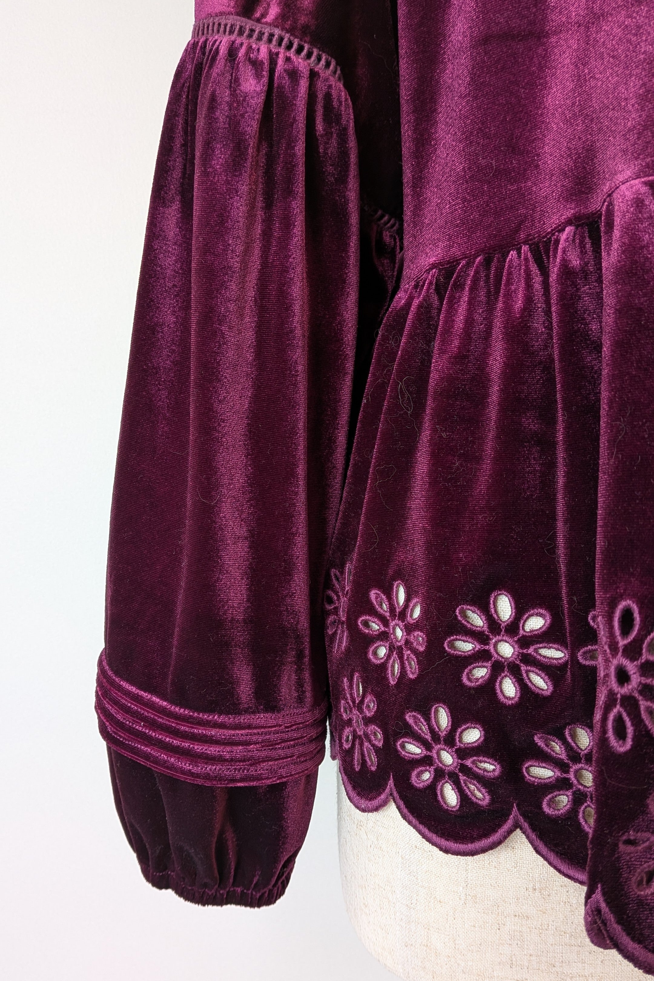 The Poetic Gypsy Burgundy Velvet Top Size 18/20