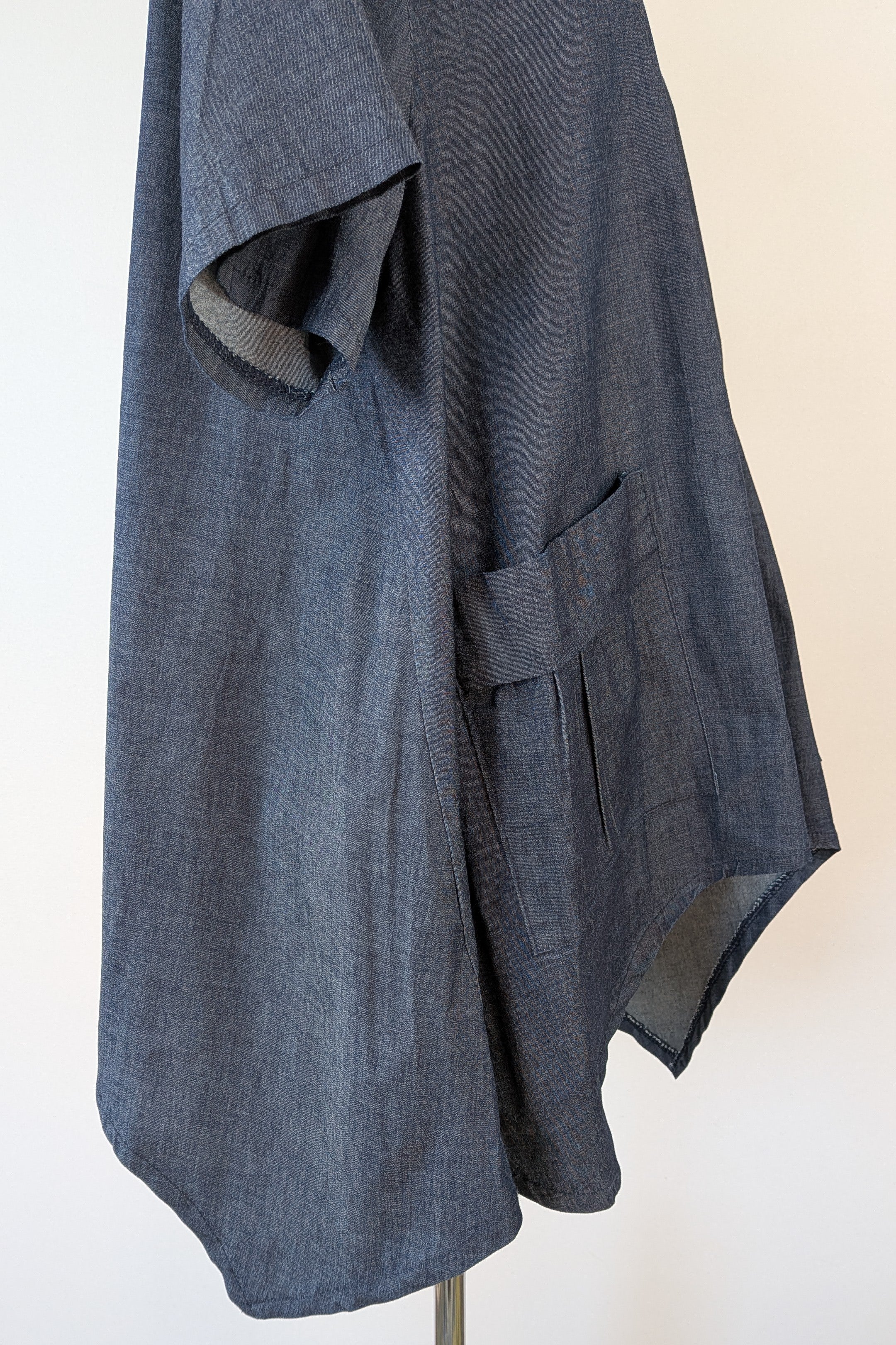 158C Blue Denim Cotton Blend Top in One Size