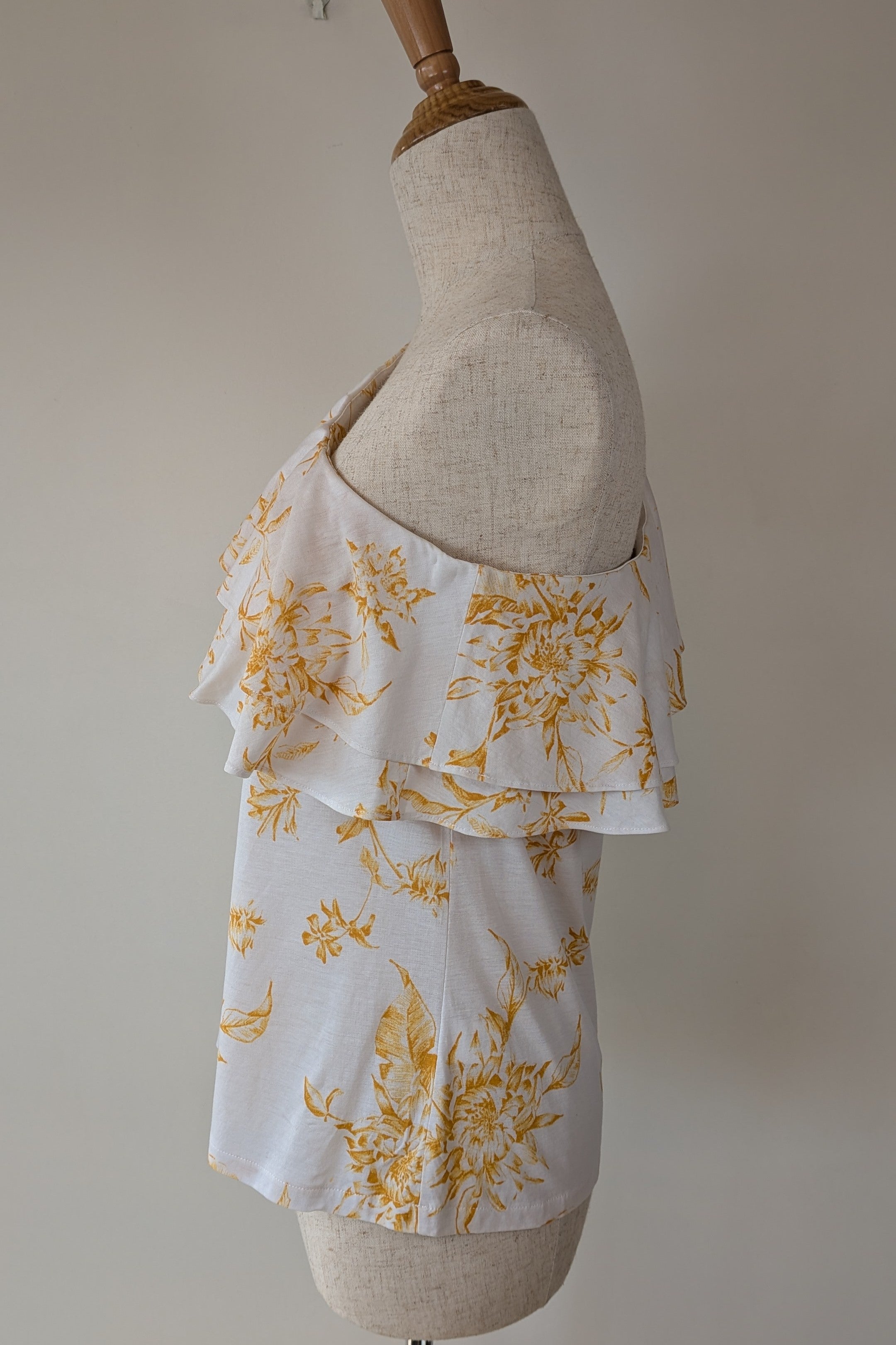 Witchery One Shoulder Ruffle Yellow Floral Top Size XS