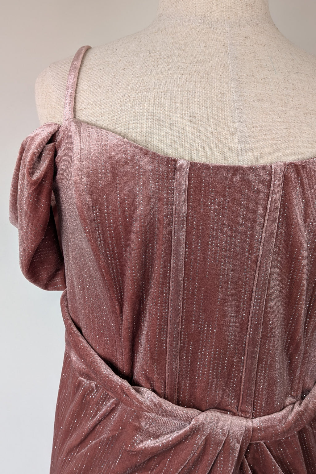 City Chic Jayla Cold Shoulder Velvet Rose Dress Size M