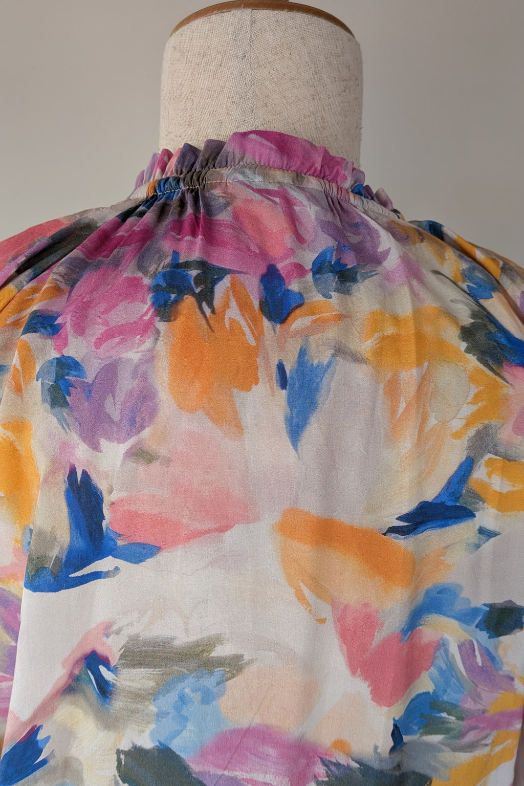 Blue Illusion Painterly Floral Print Peasant Shirt Size L