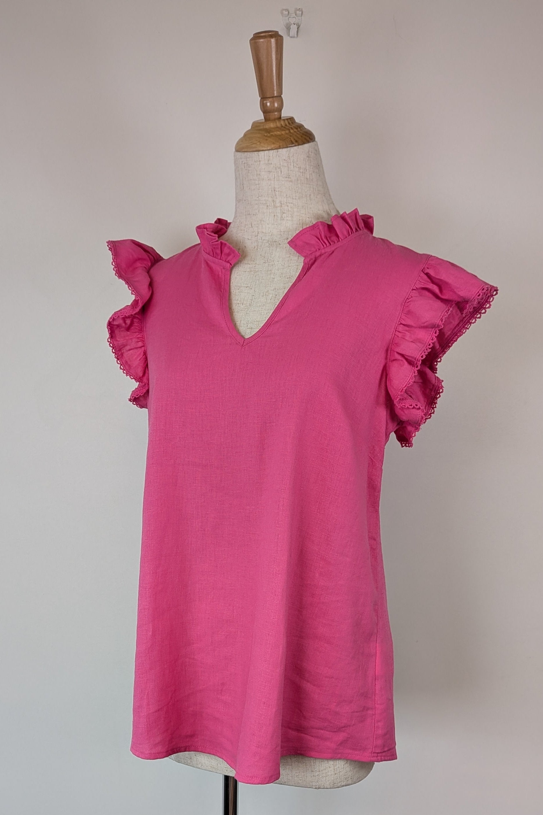 Liz Jordan Ruffle Sleeve Linen Top in Raspberry Rose Size 8 BNWT RRP $89.99