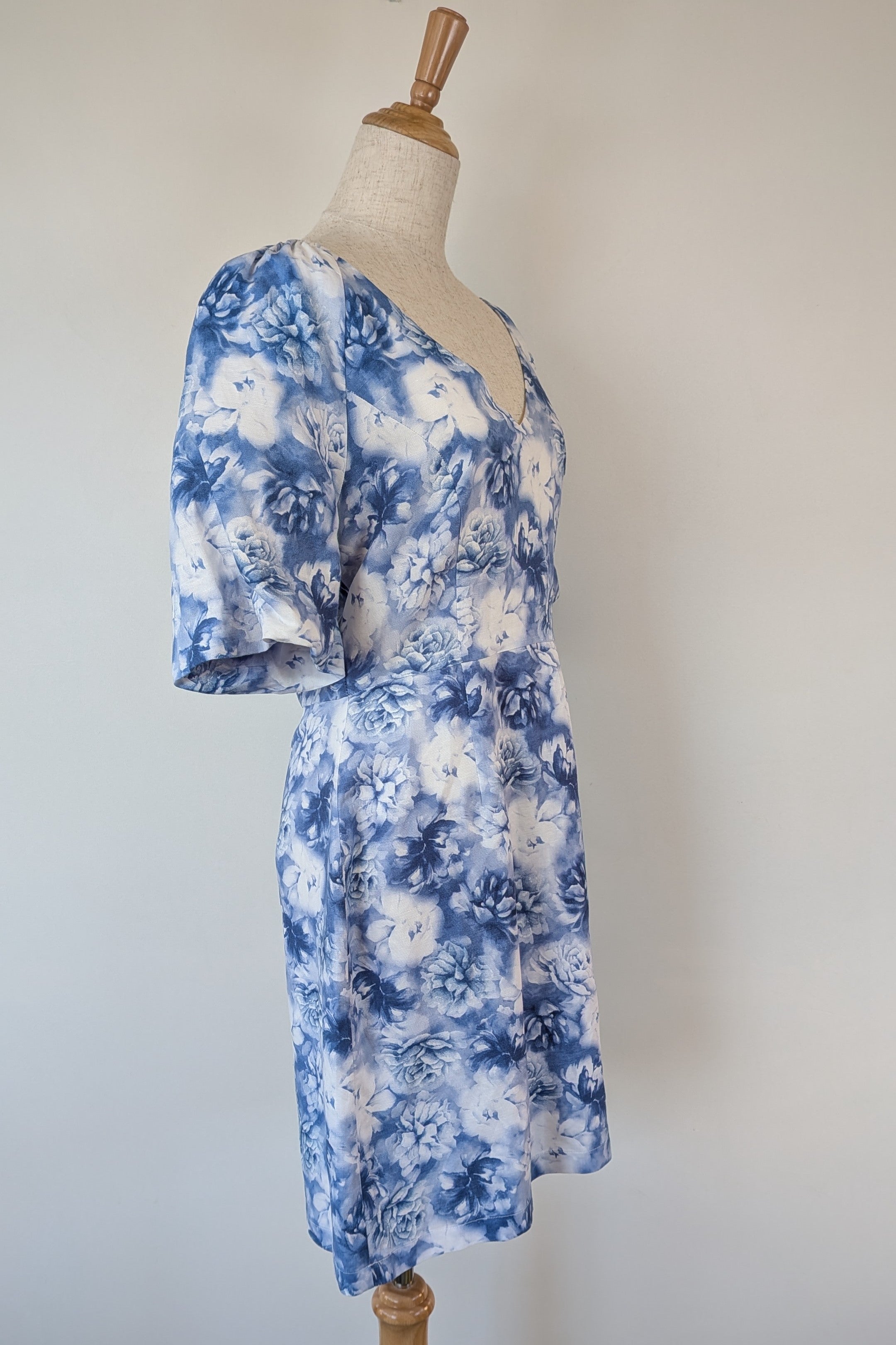 Tokito Blue & White Floral Puff Sleeve Dress Size 10