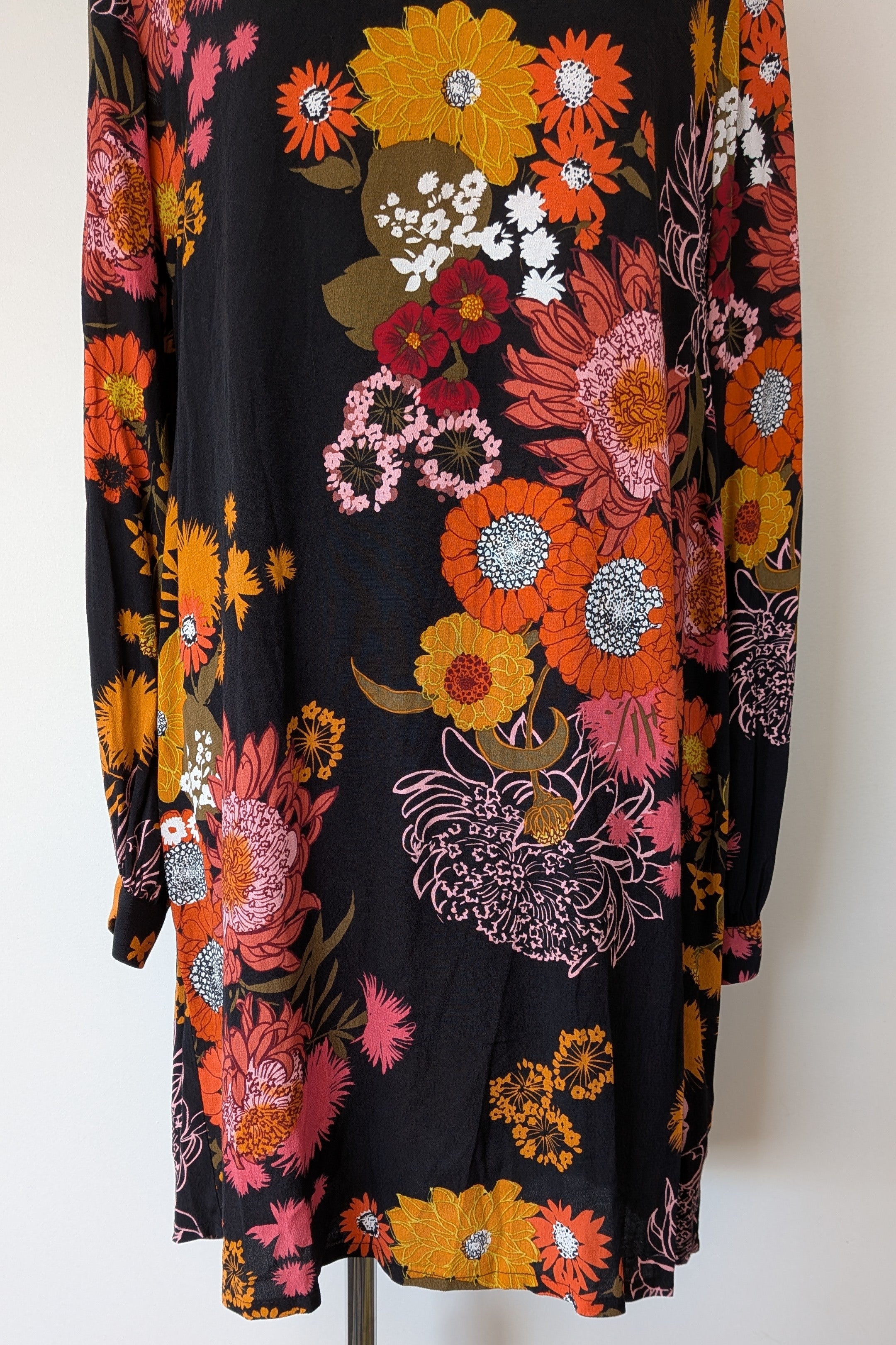 New Look 70s Floral Dress Size 14 Brand New With Tags
