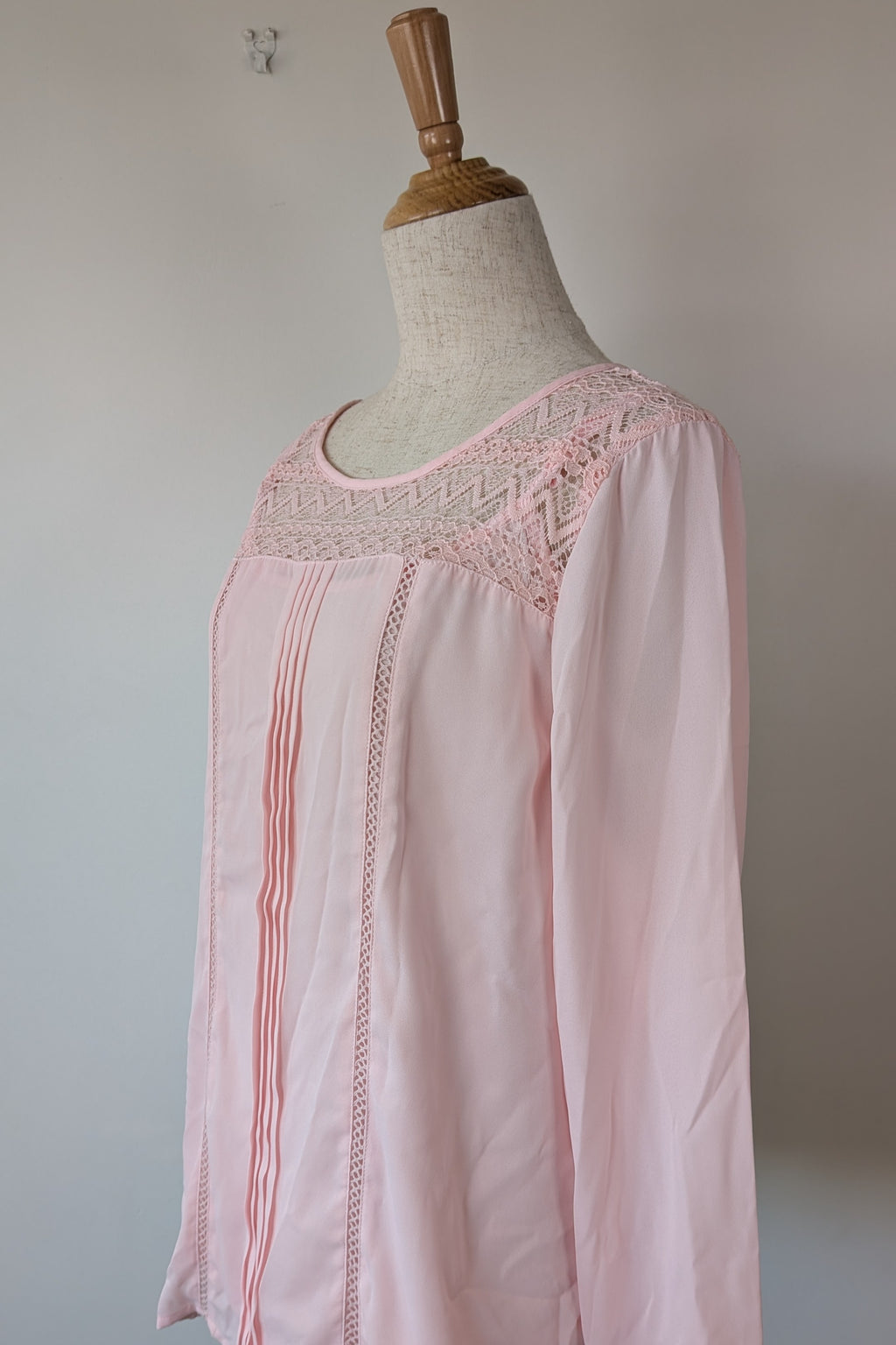 Liz Jordan Designer Collection Rue De Renne Pink Lace Trim Top Size 14 BNWT RRP $99.95
