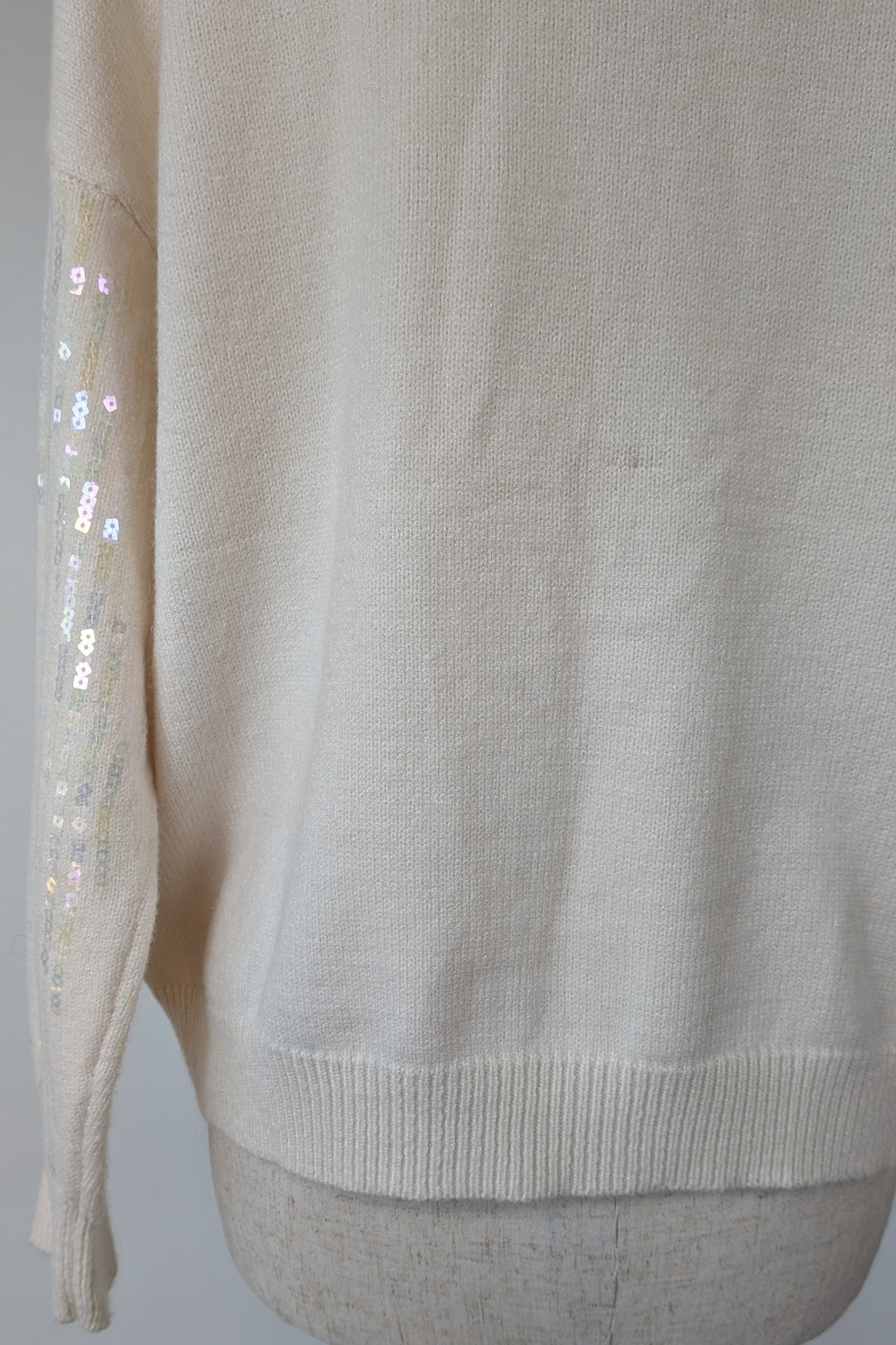 Vine Apparel White Wool Blend Iridescent Sequin Jumper Size M/L
