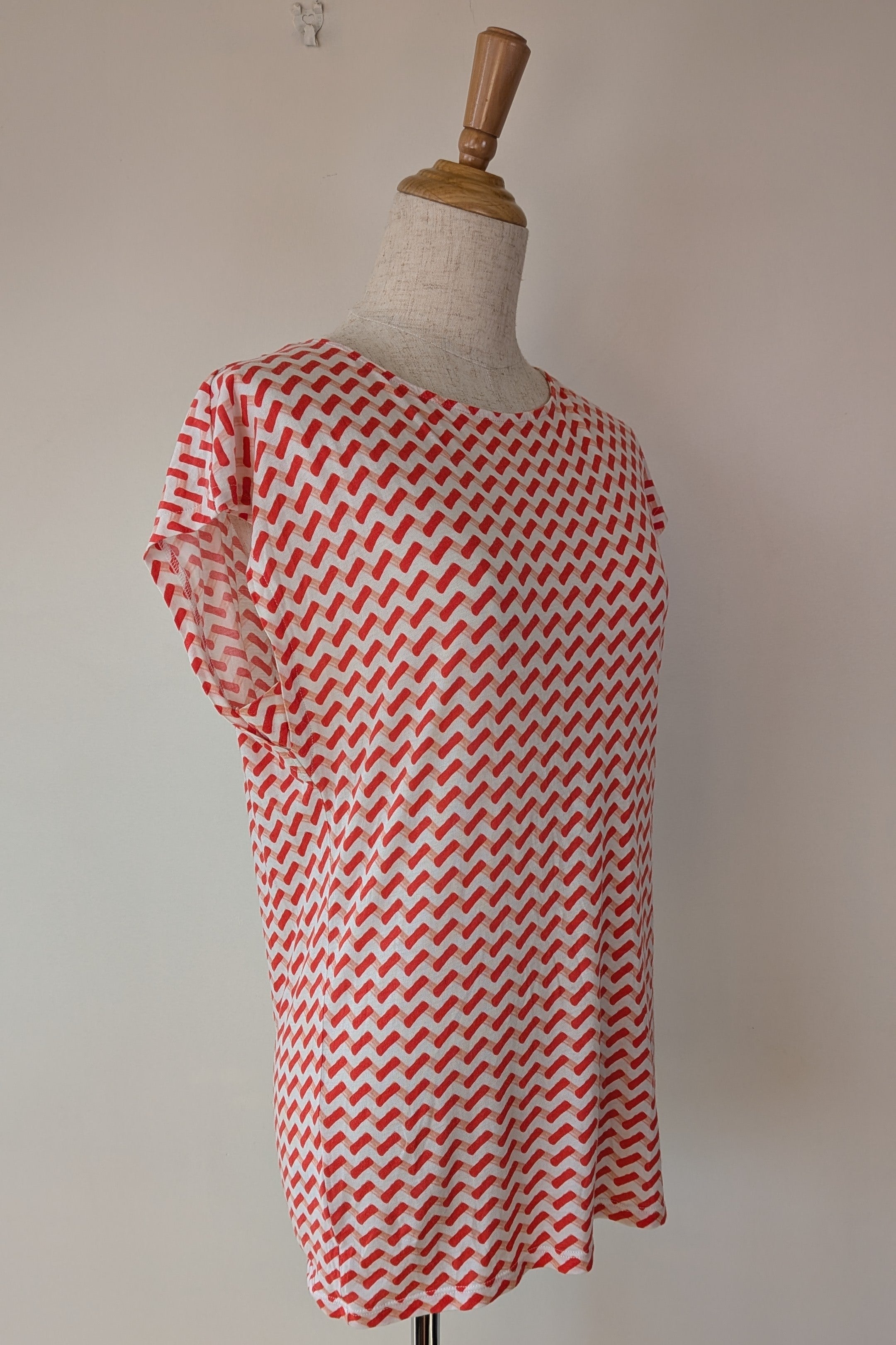 Country Road Geometric Red White Print Top Size S