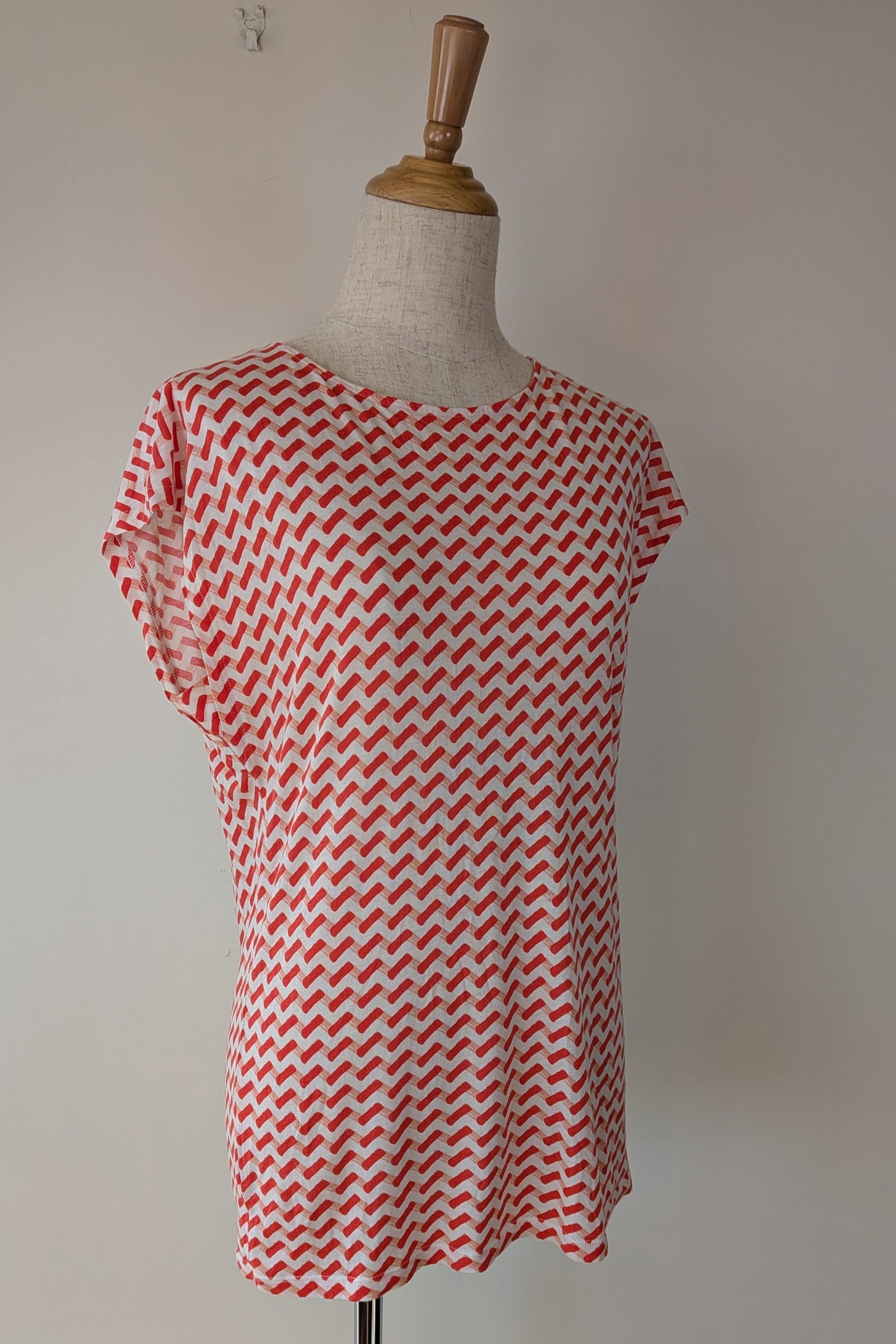 Country Road Geometric Red White Print Top Size S